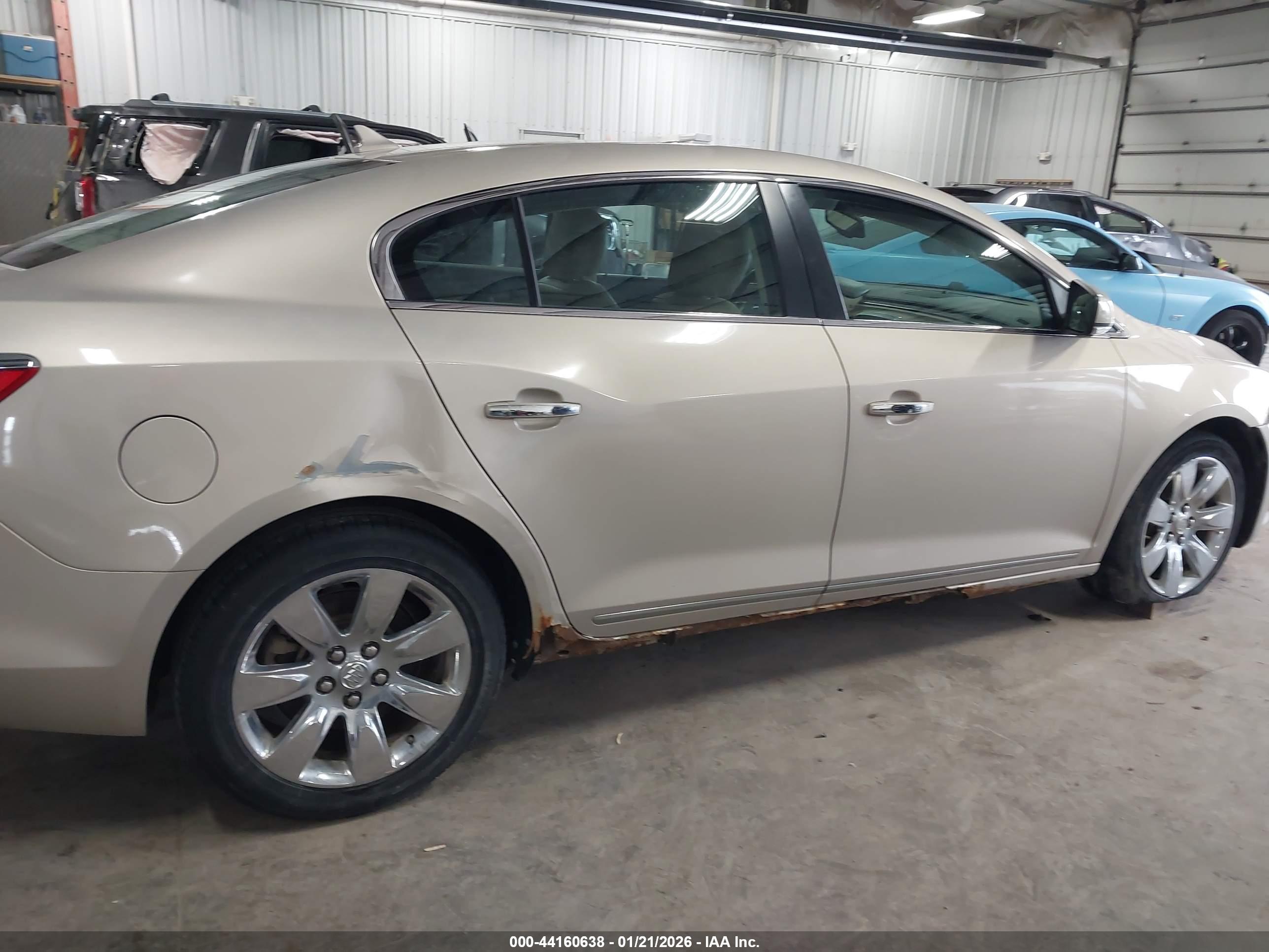 BUICK LACROSSE image 6