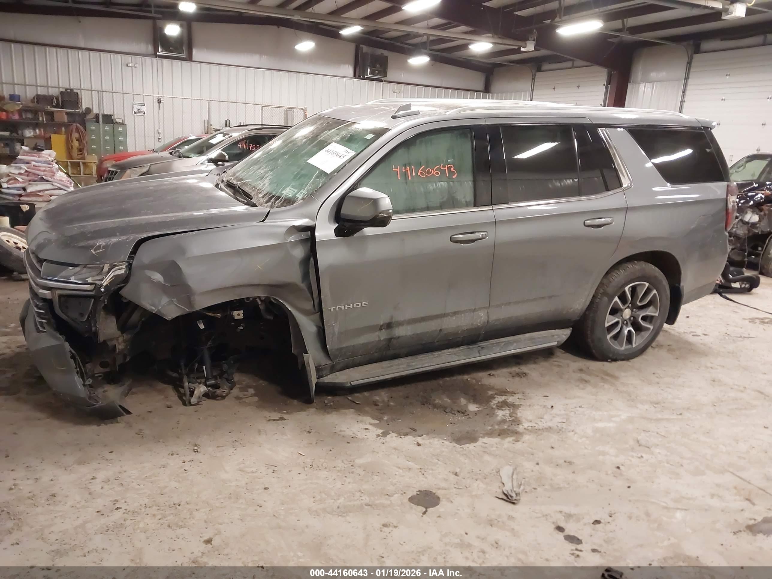 CHEVROLET TAHOE image 2