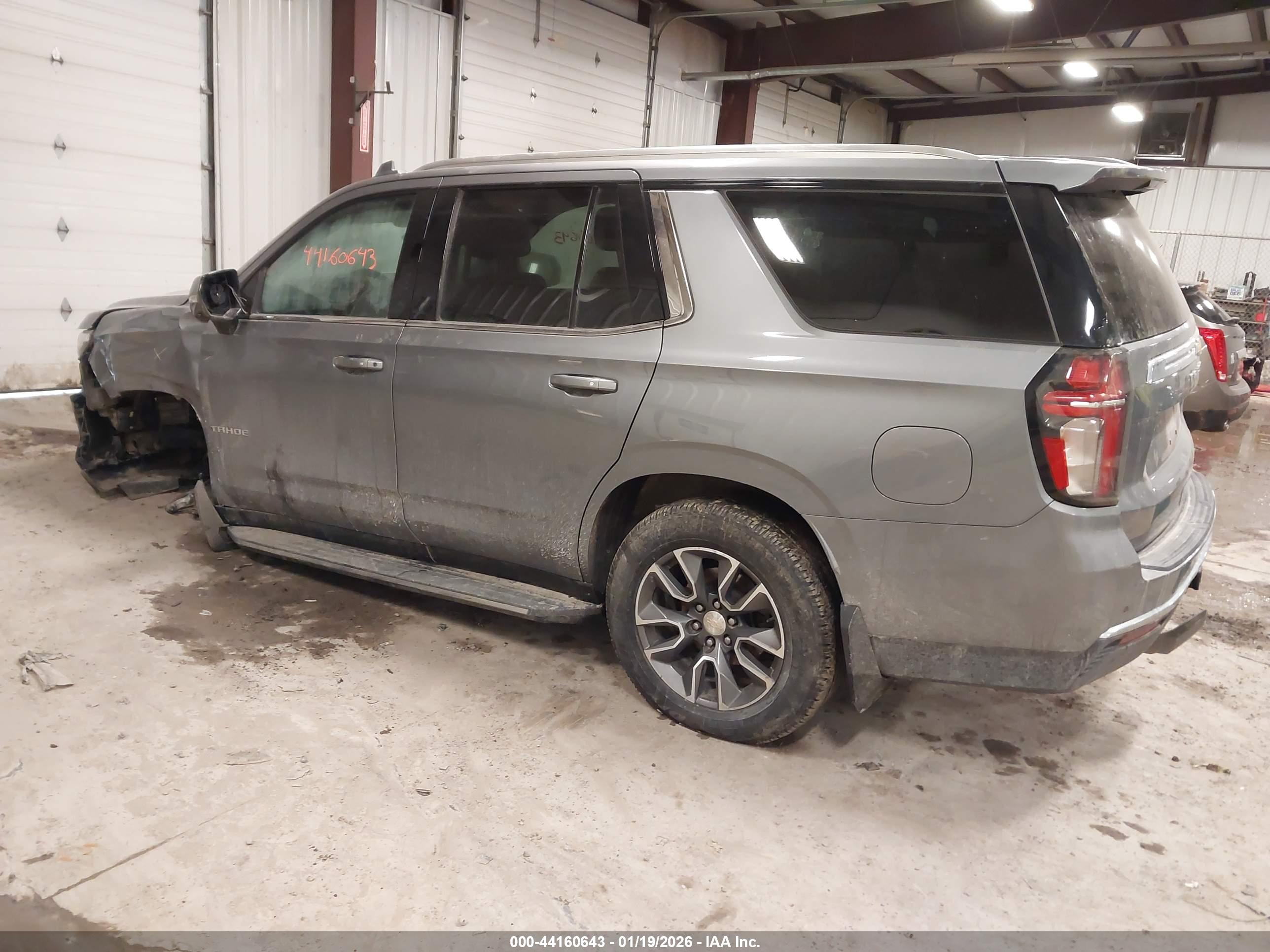 CHEVROLET TAHOE image 3