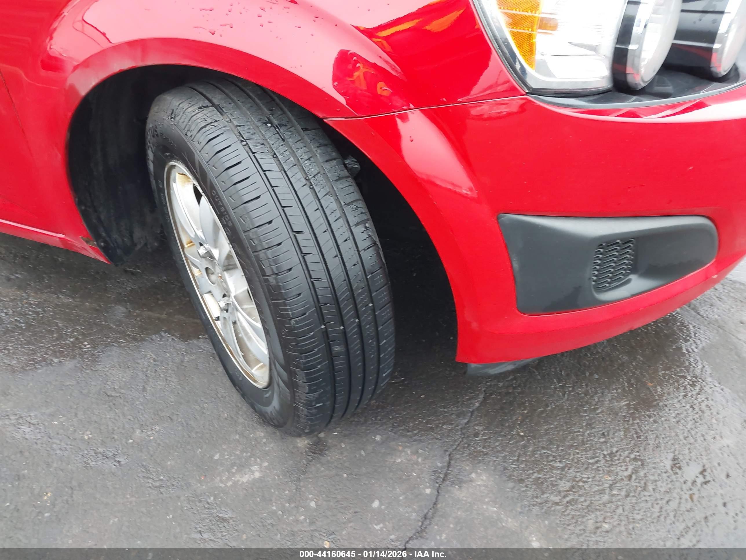 CHEVROLET SONIC image 6