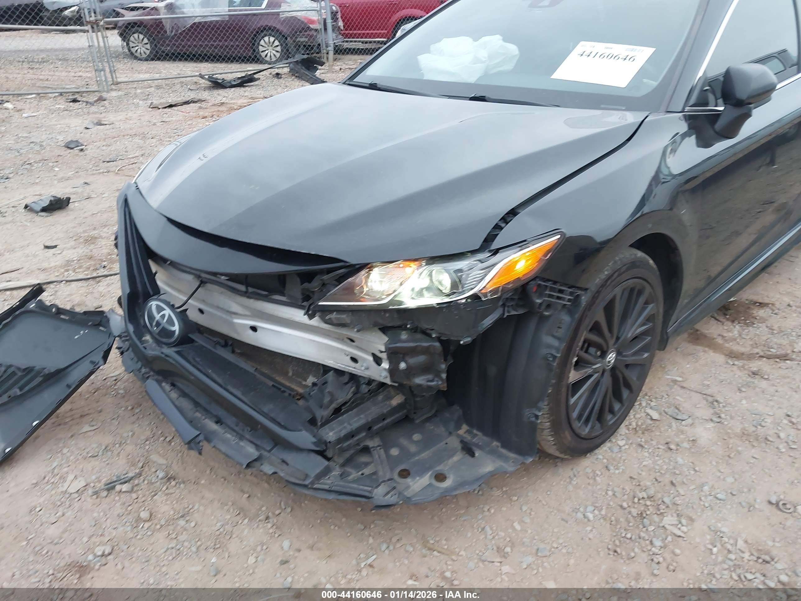 TOYOTA CAMRY image 6