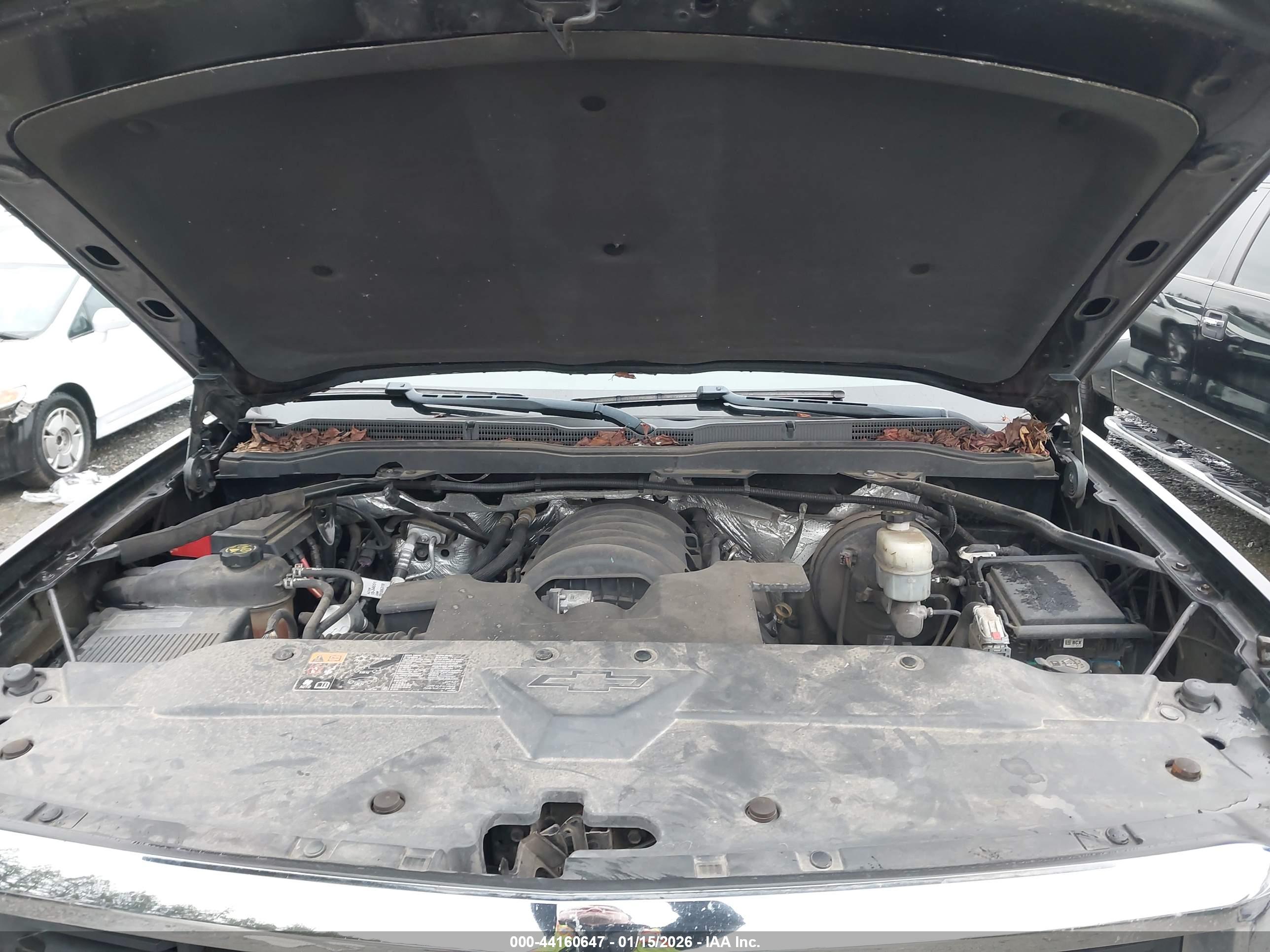 CHEVROLET SILVERADO image 10