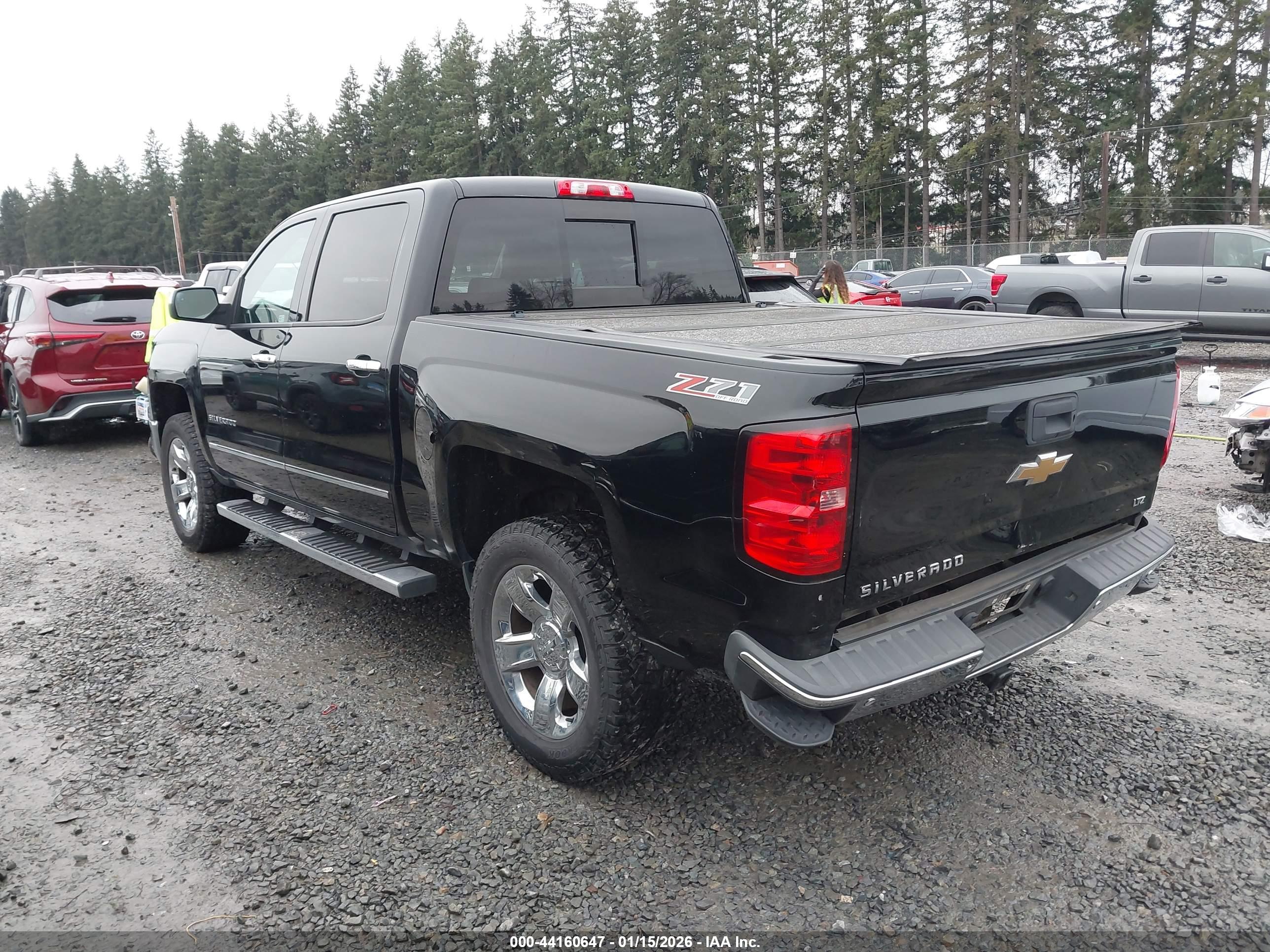 CHEVROLET SILVERADO image 3