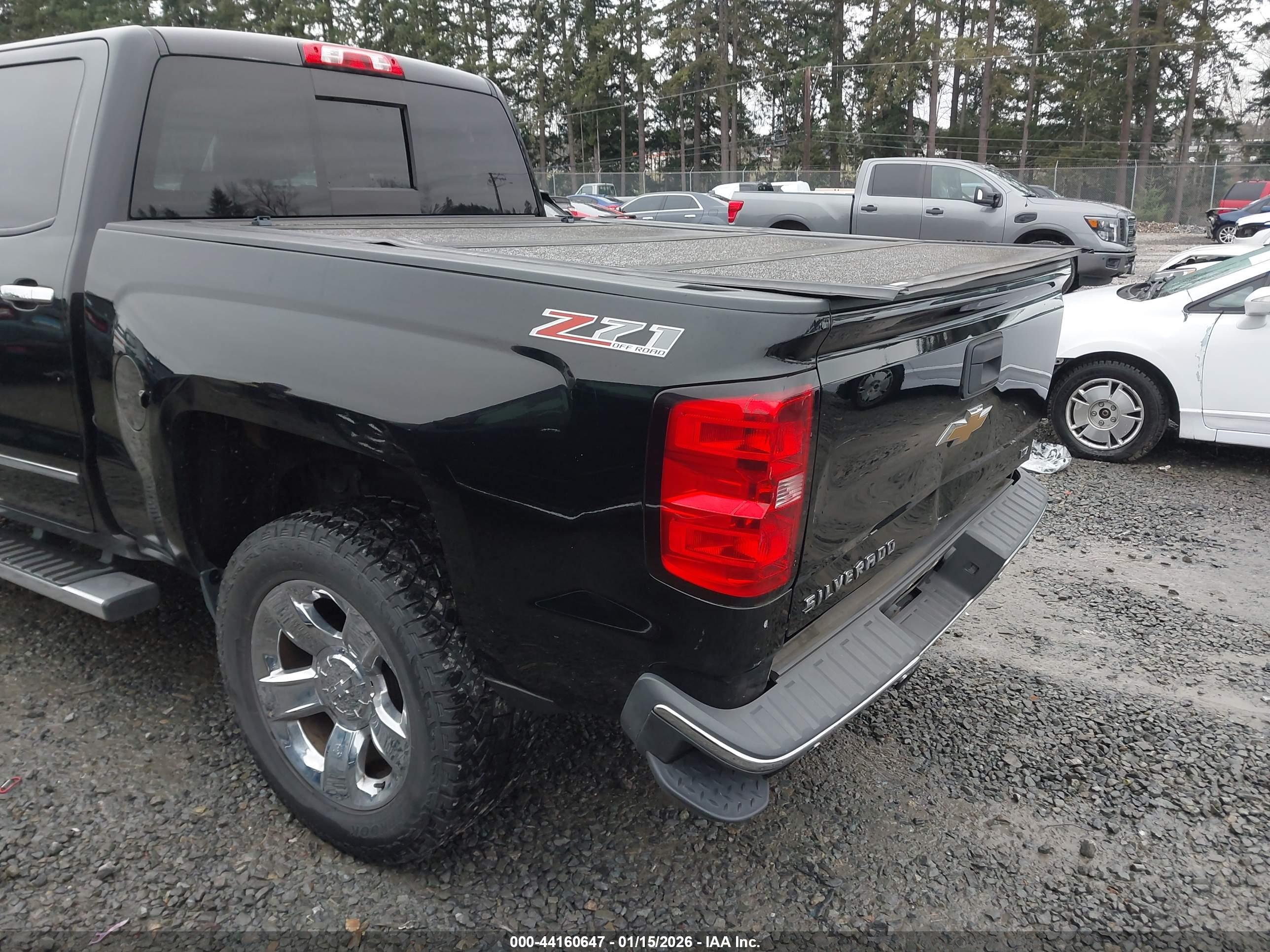 CHEVROLET SILVERADO image 6