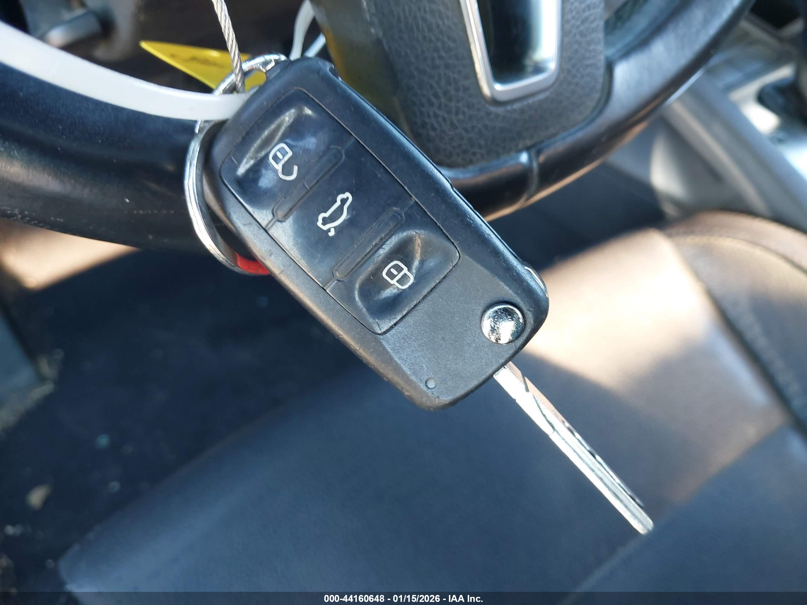 VOLKSWAGEN EOS image 11