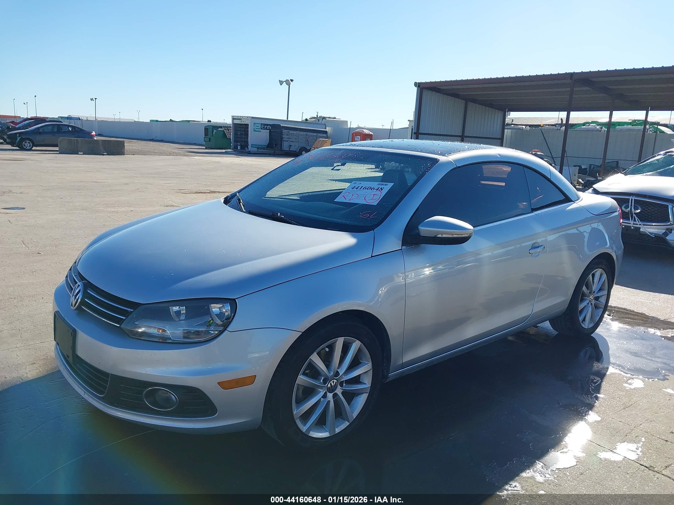 VOLKSWAGEN EOS image 2