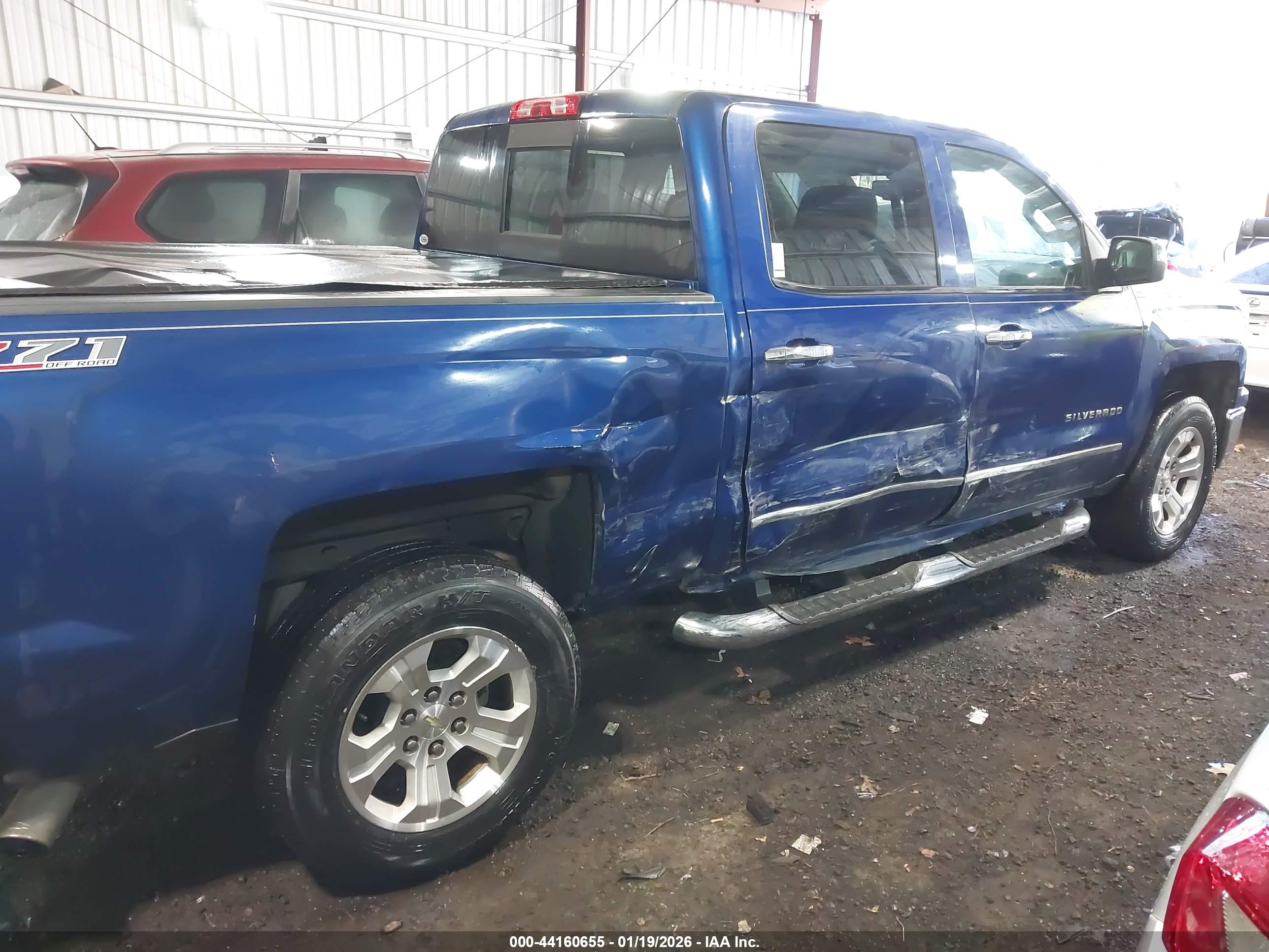 CHEVROLET SILVERADO image 6