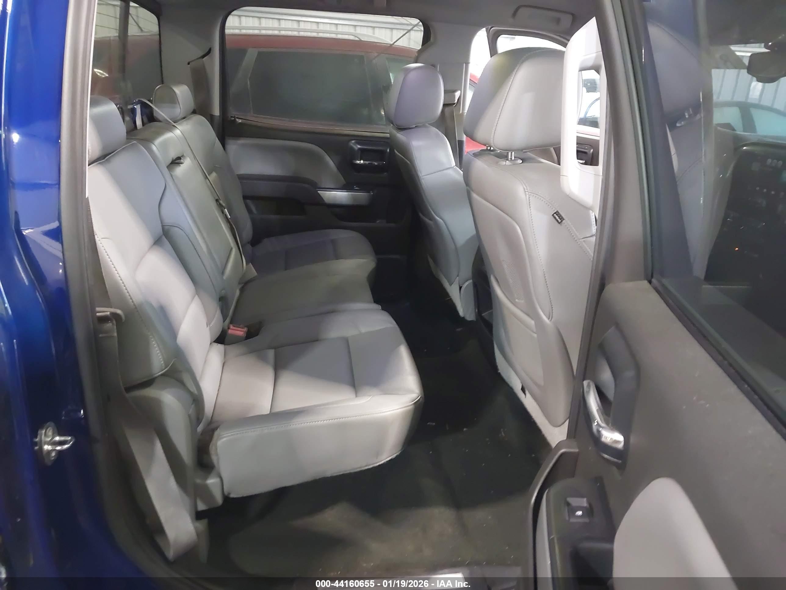 CHEVROLET SILVERADO image 8