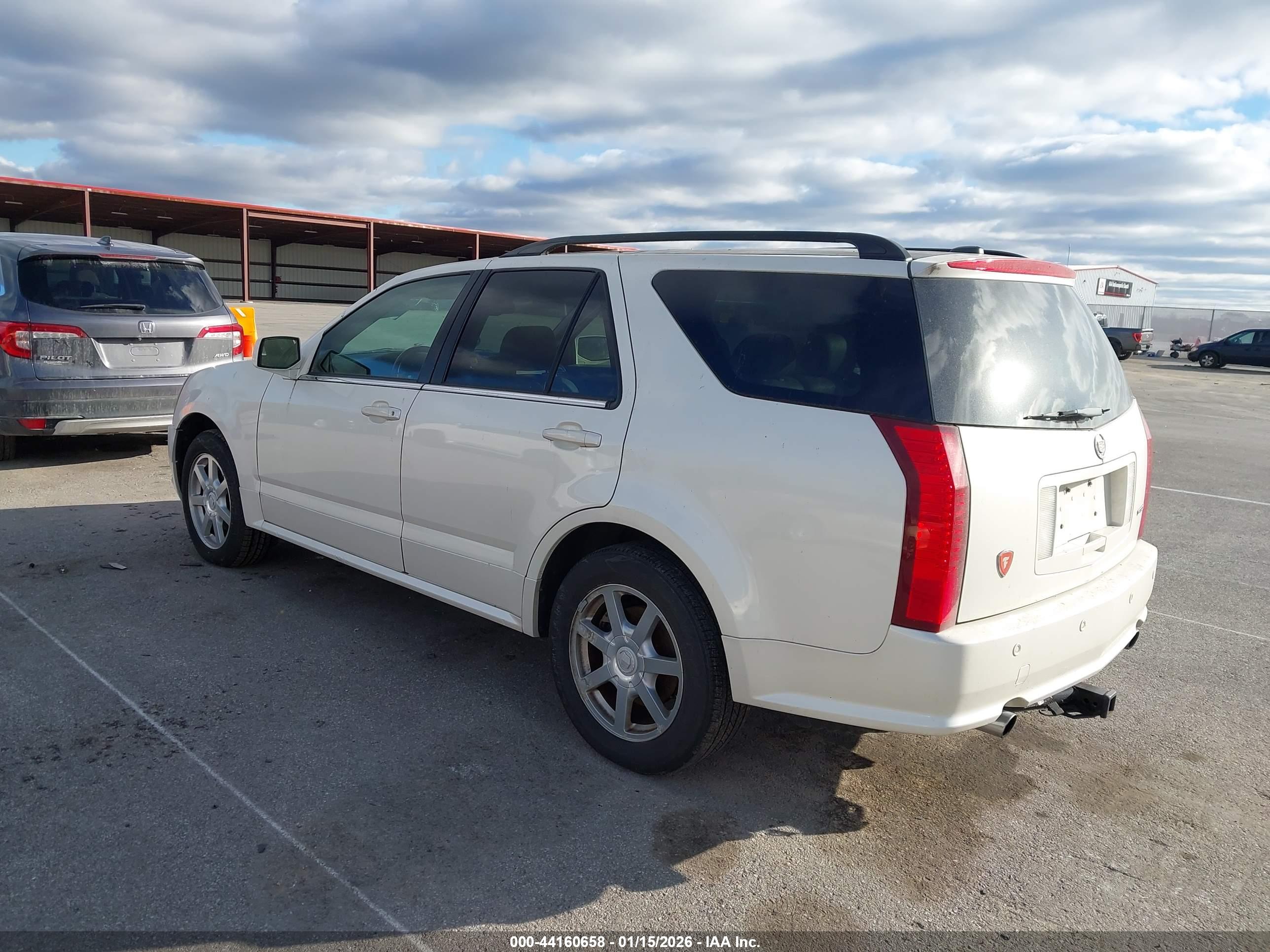 CADILLAC SRX image 3