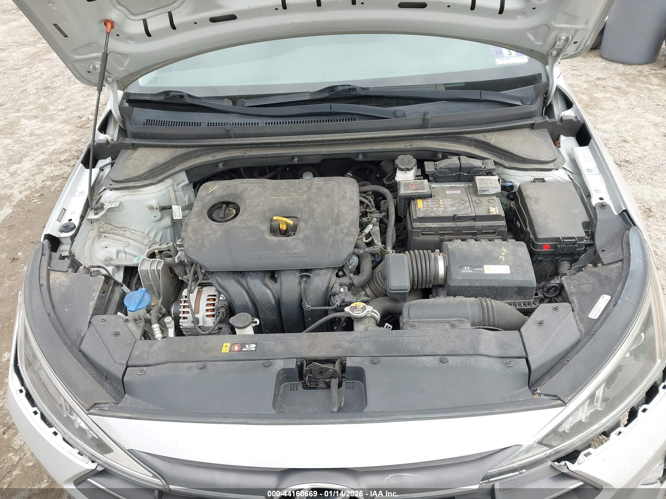 HYUNDAI ELANTRA image 10