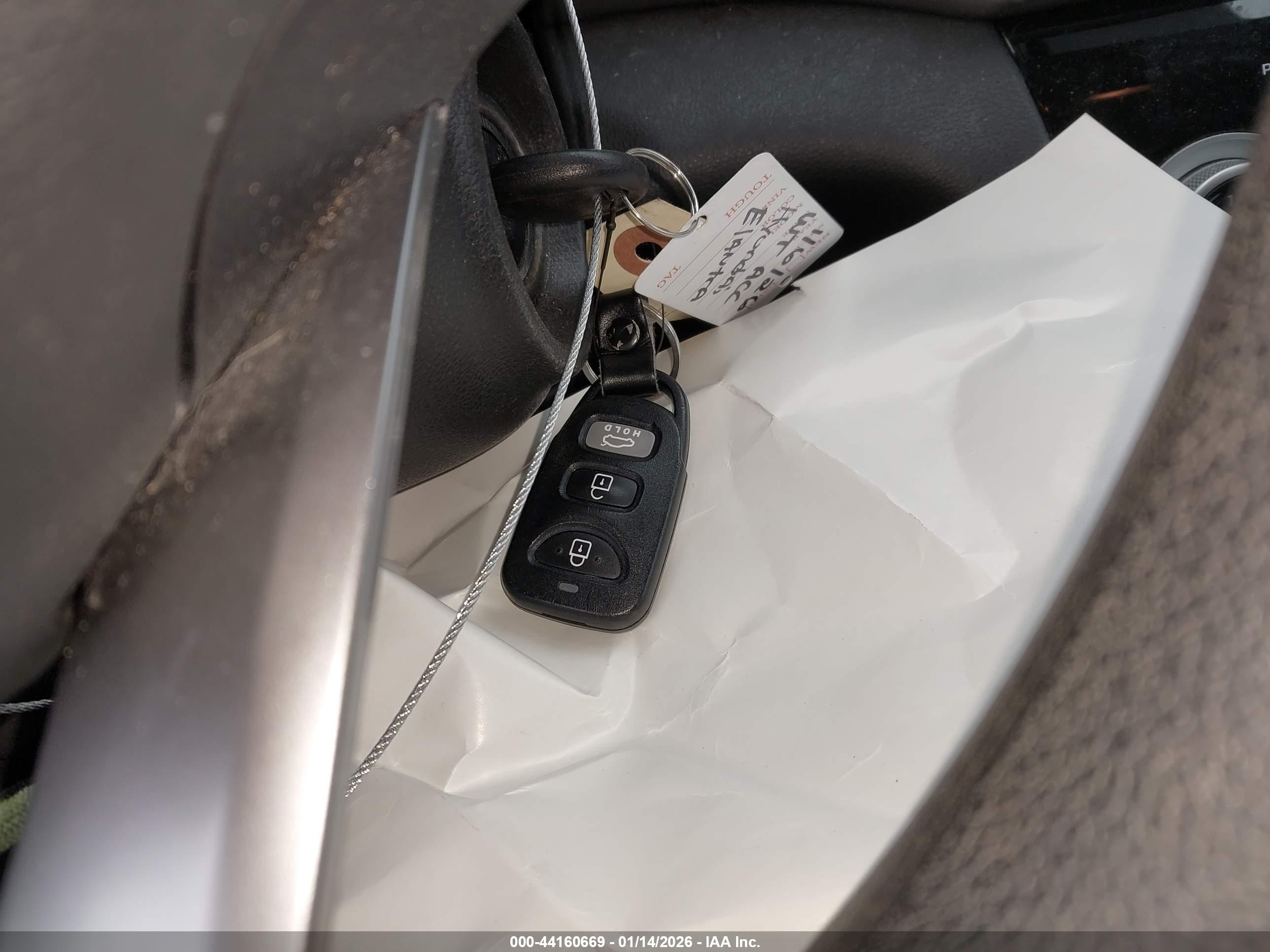 HYUNDAI ELANTRA image 11