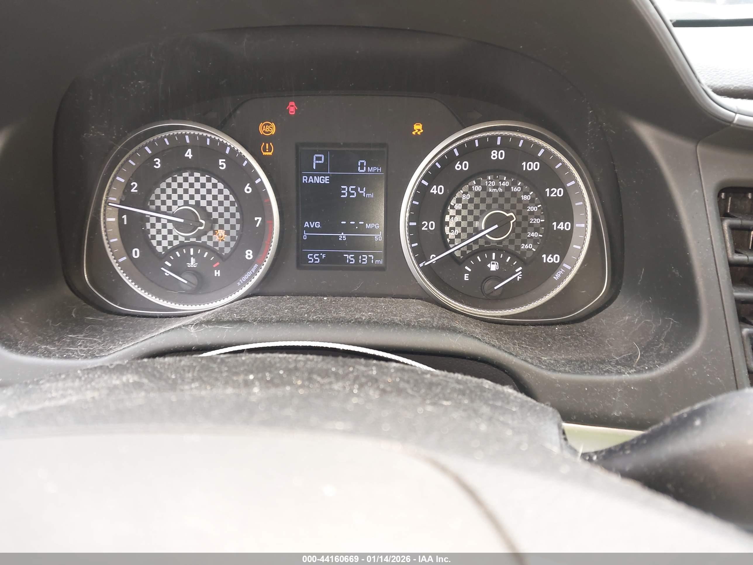 HYUNDAI ELANTRA image 7