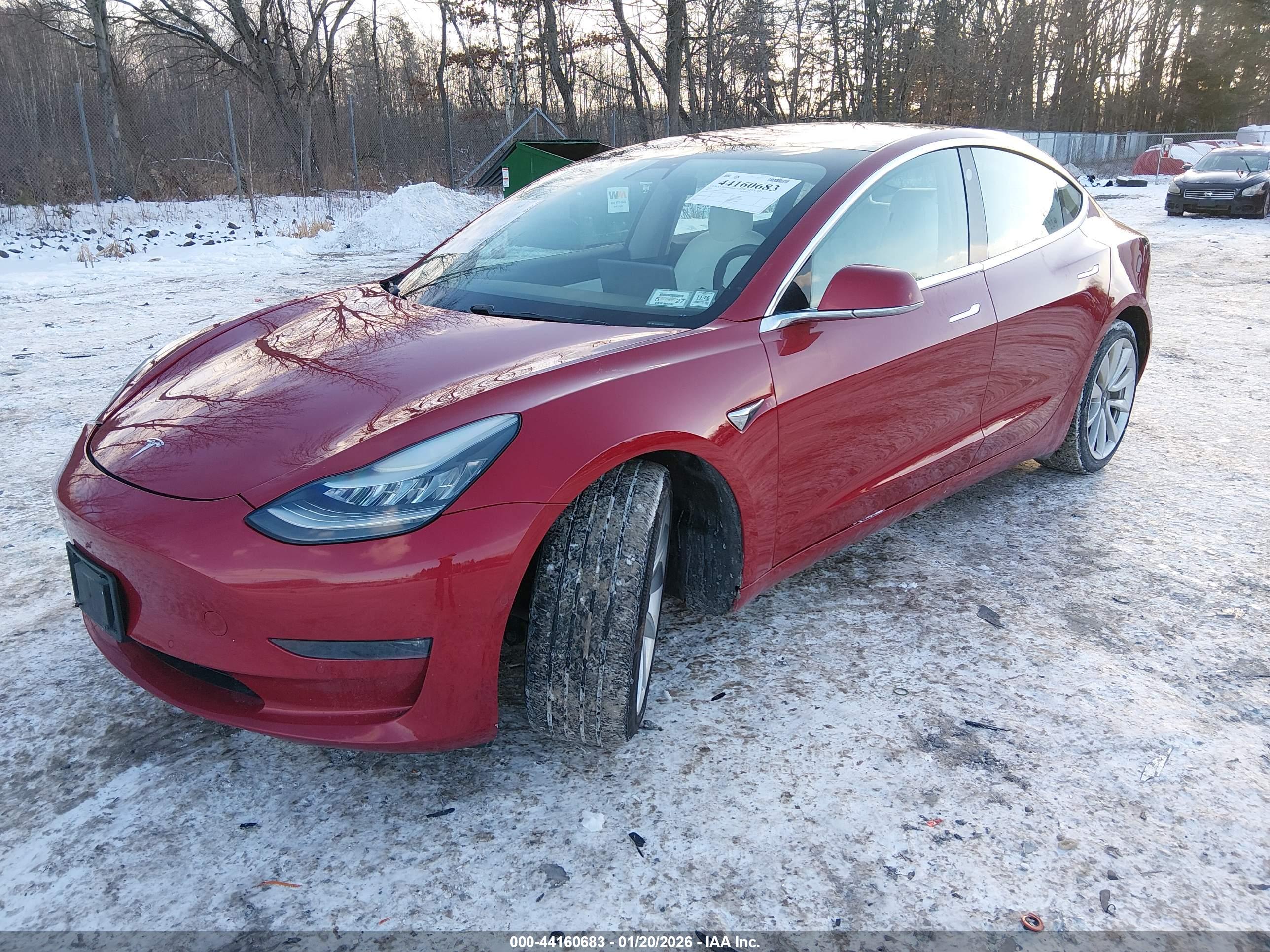 TESLA MODEL image 2