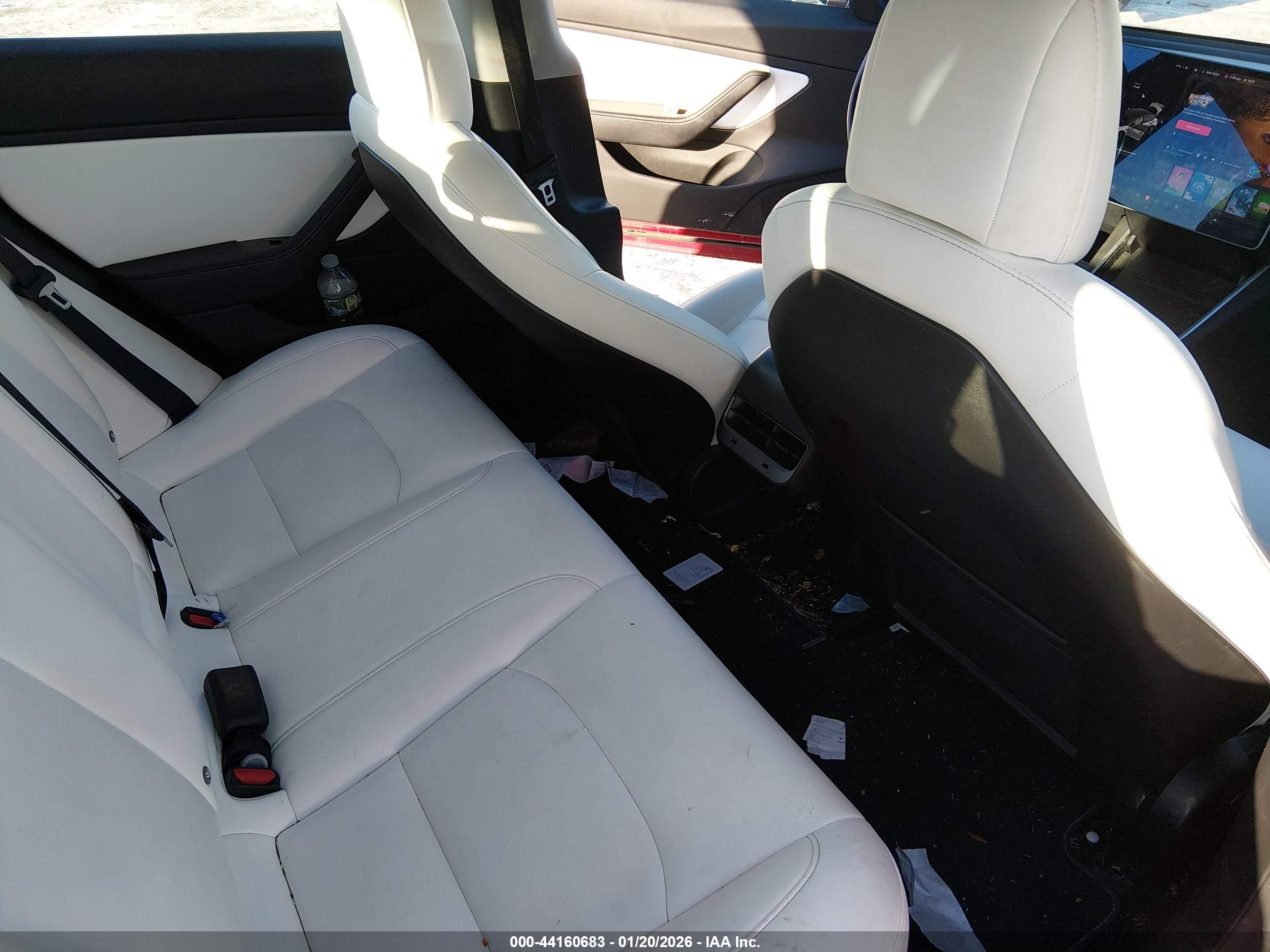 TESLA MODEL image 8