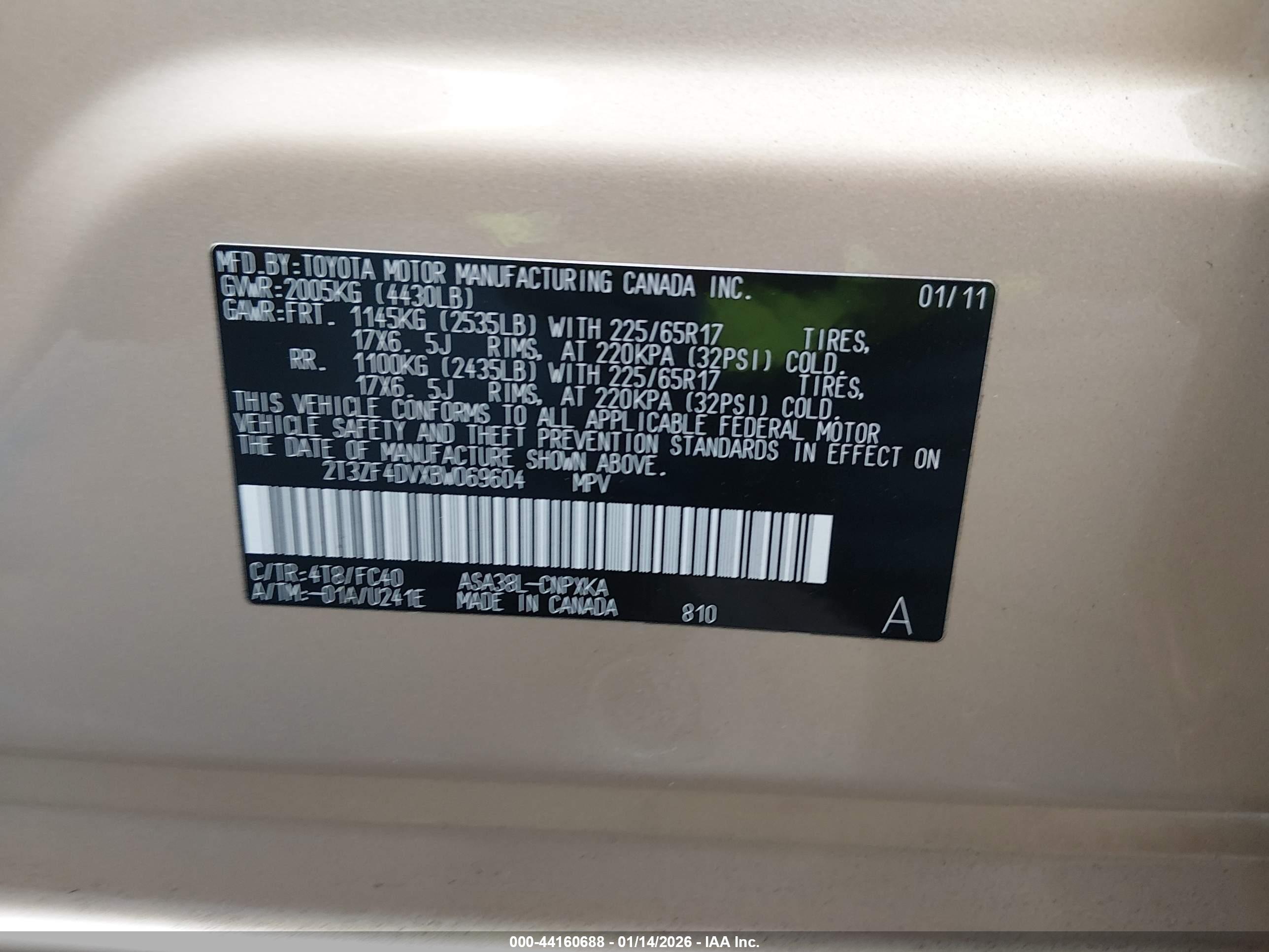 TOYOTA RAV4 image 9