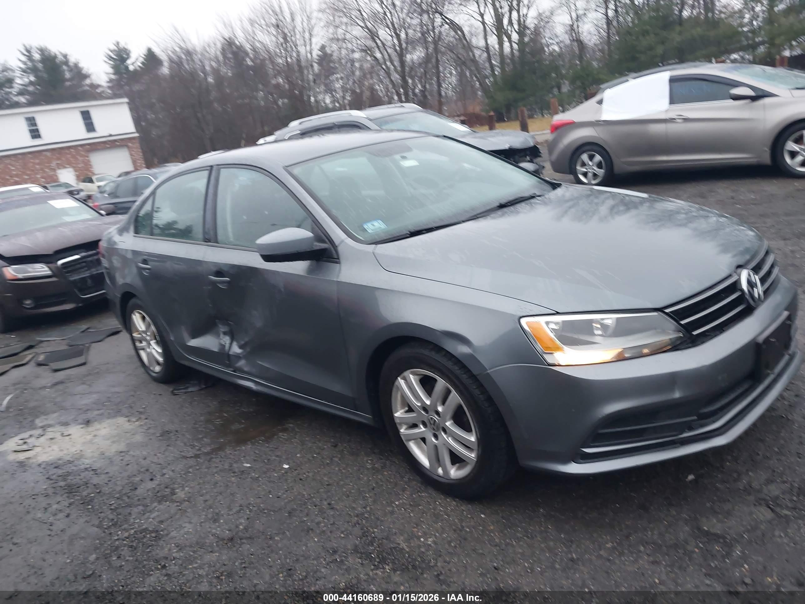 VOLKSWAGEN JETTA image 6