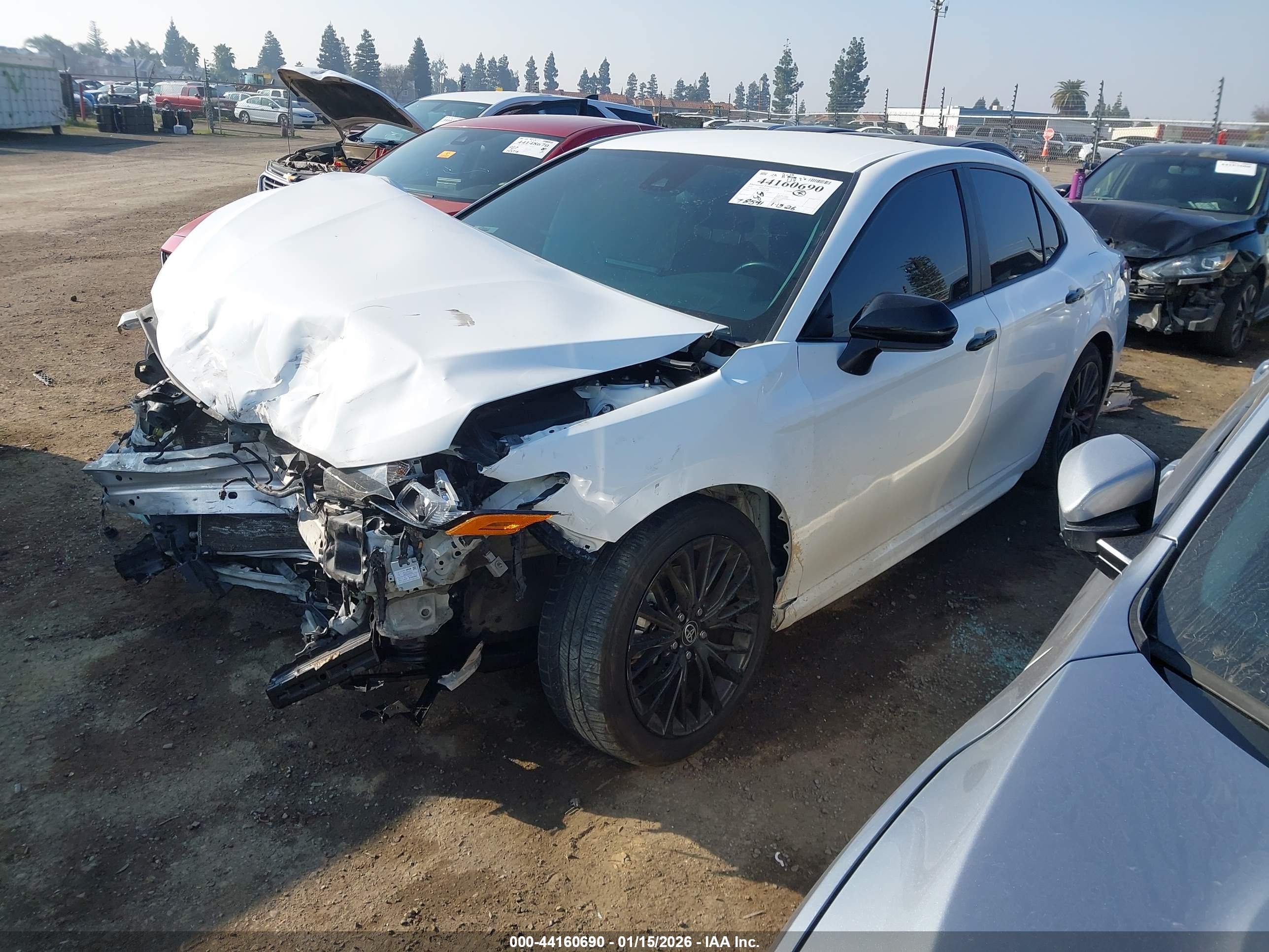 TOYOTA CAMRY image 2