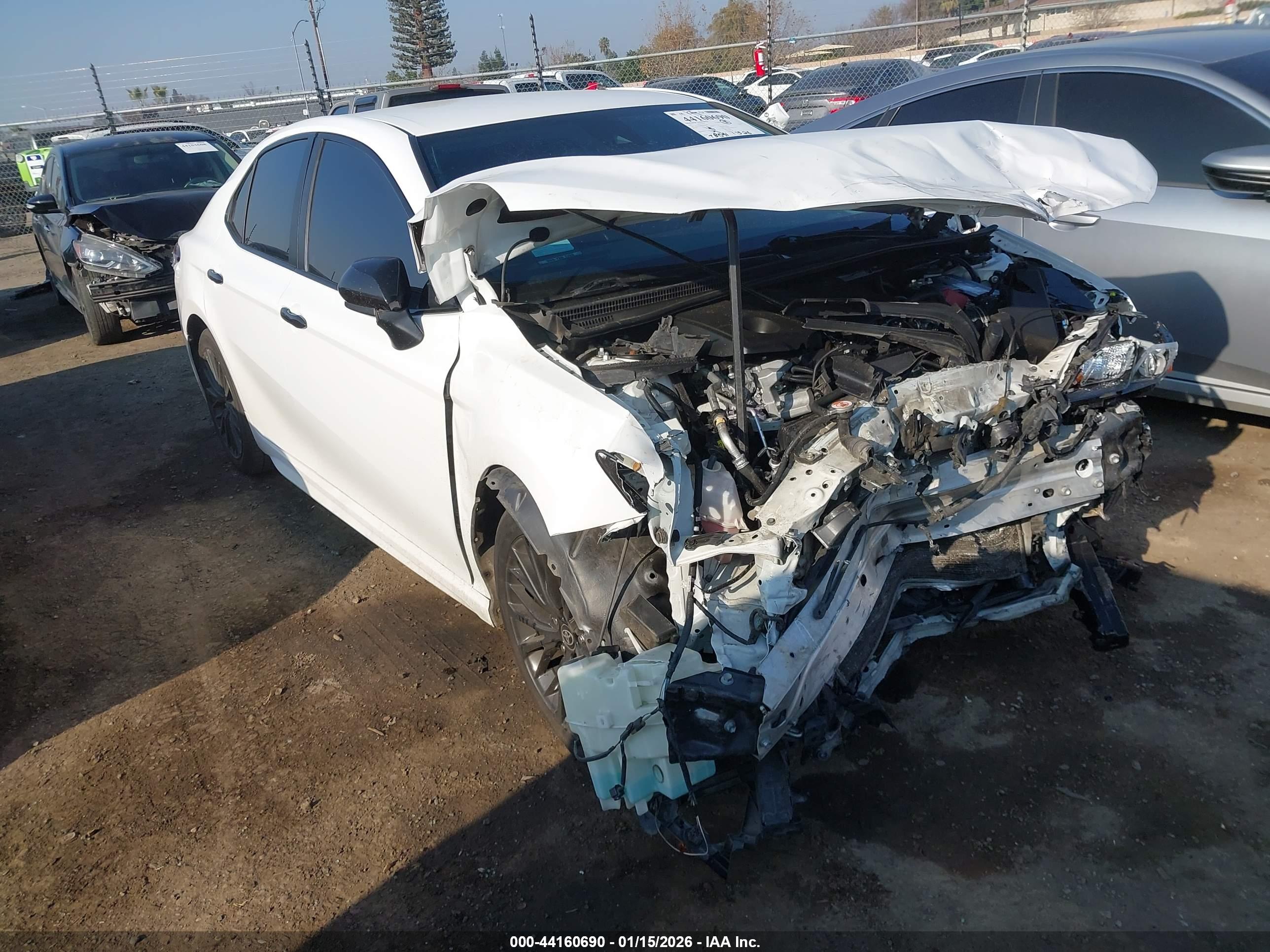 TOYOTA CAMRY image 6