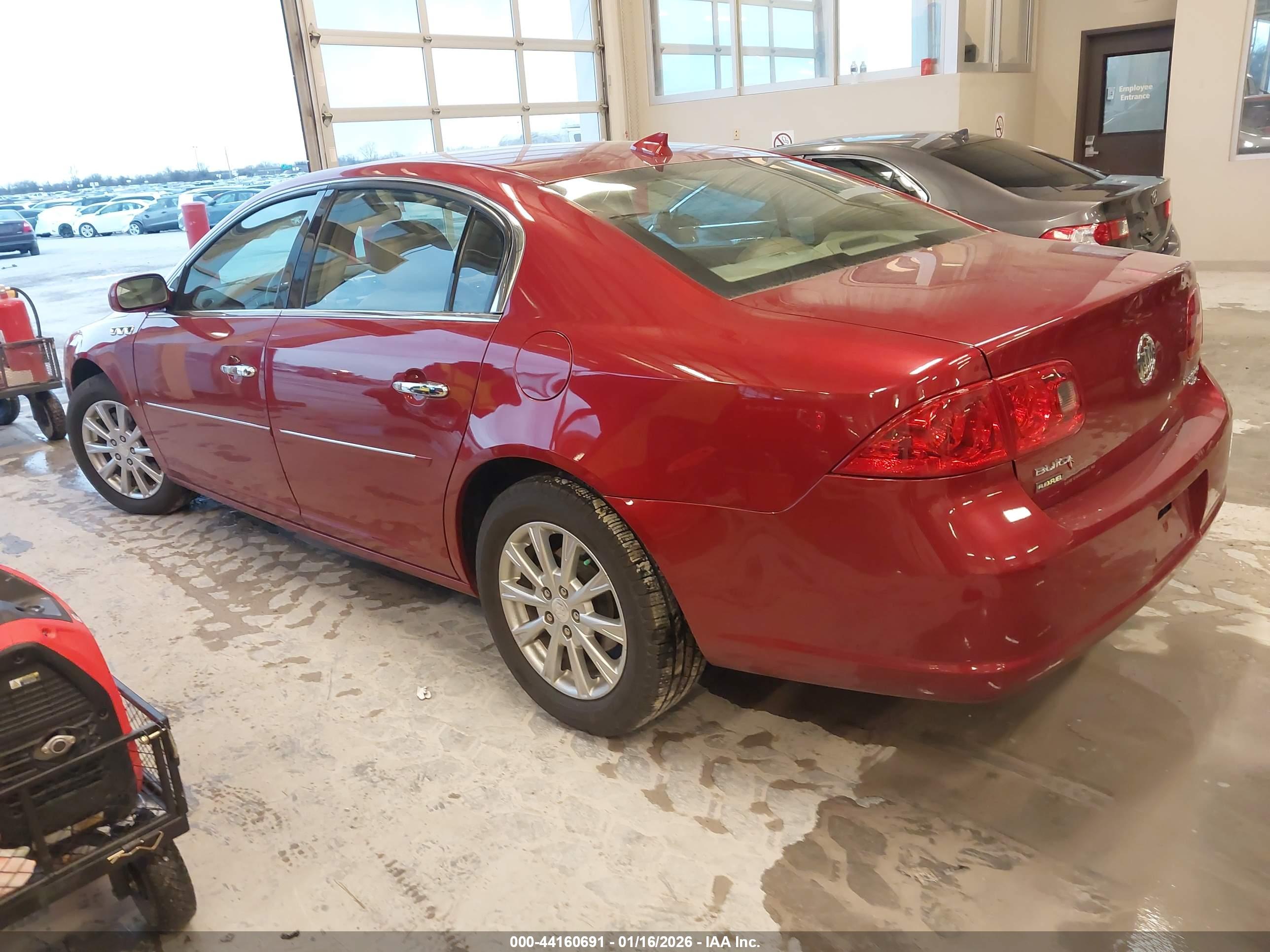 BUICK LUCERNE image 3