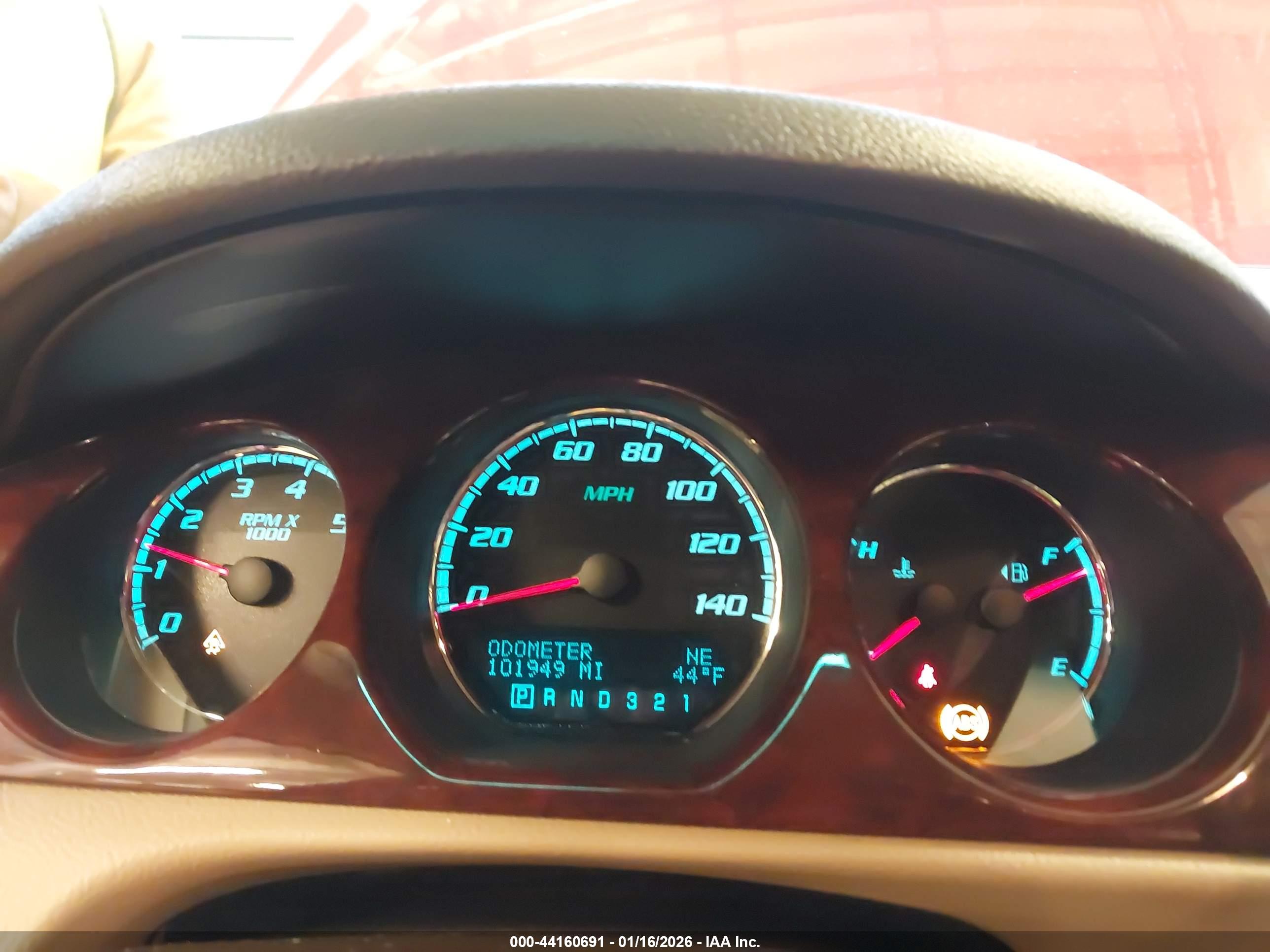 BUICK LUCERNE image 7