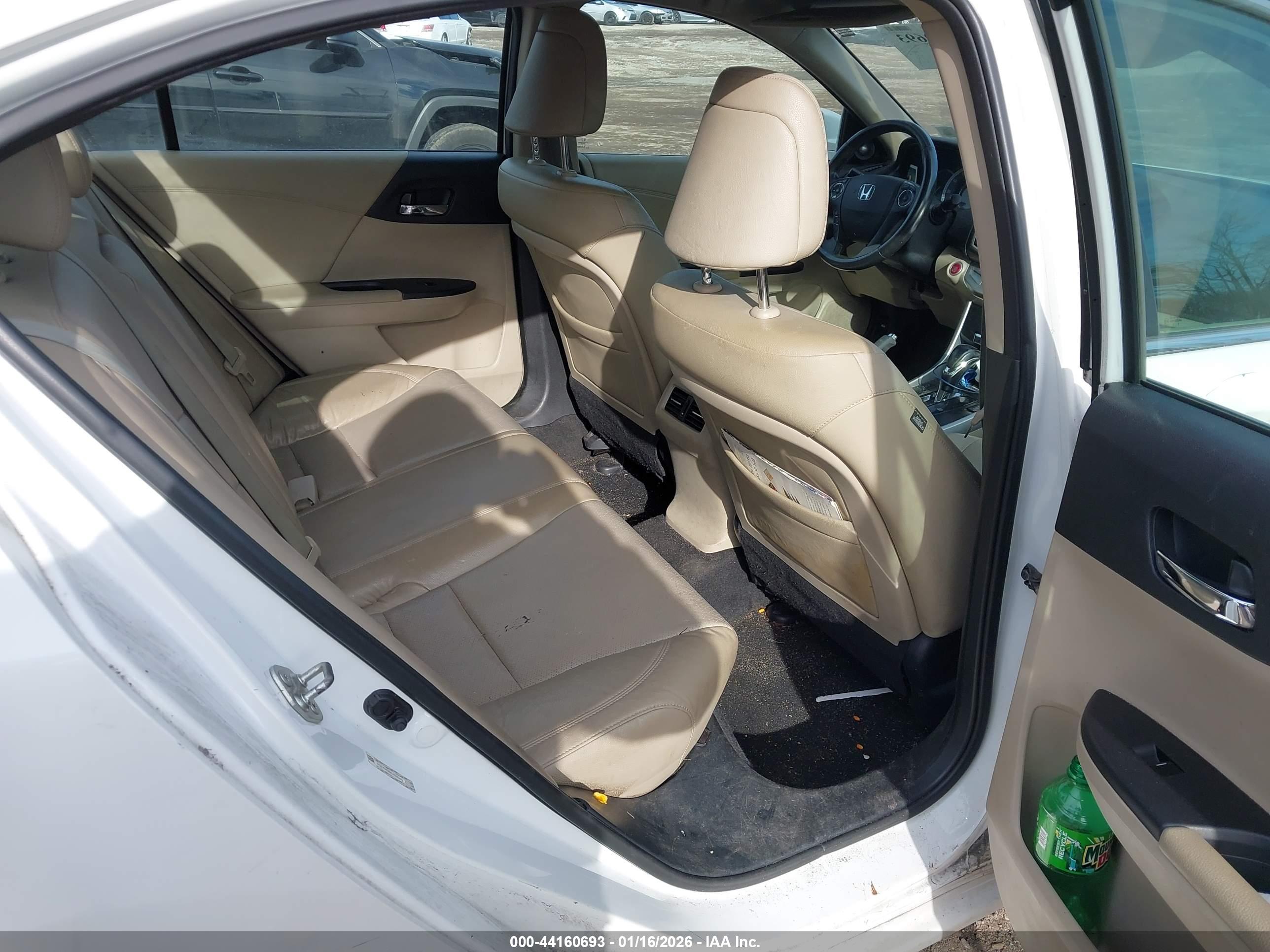 HONDA ACCORD image 8