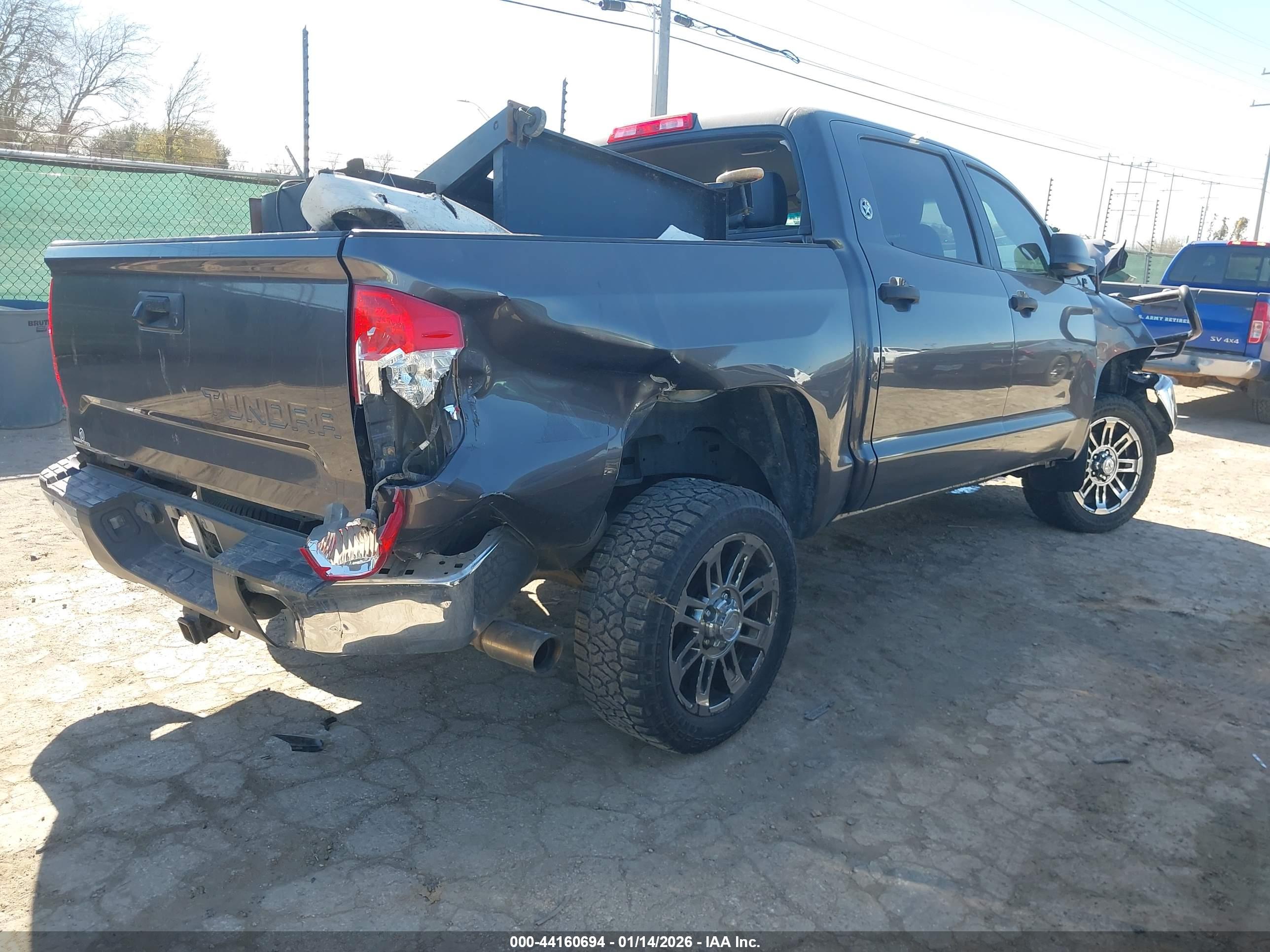 TOYOTA TUNDRA image 4