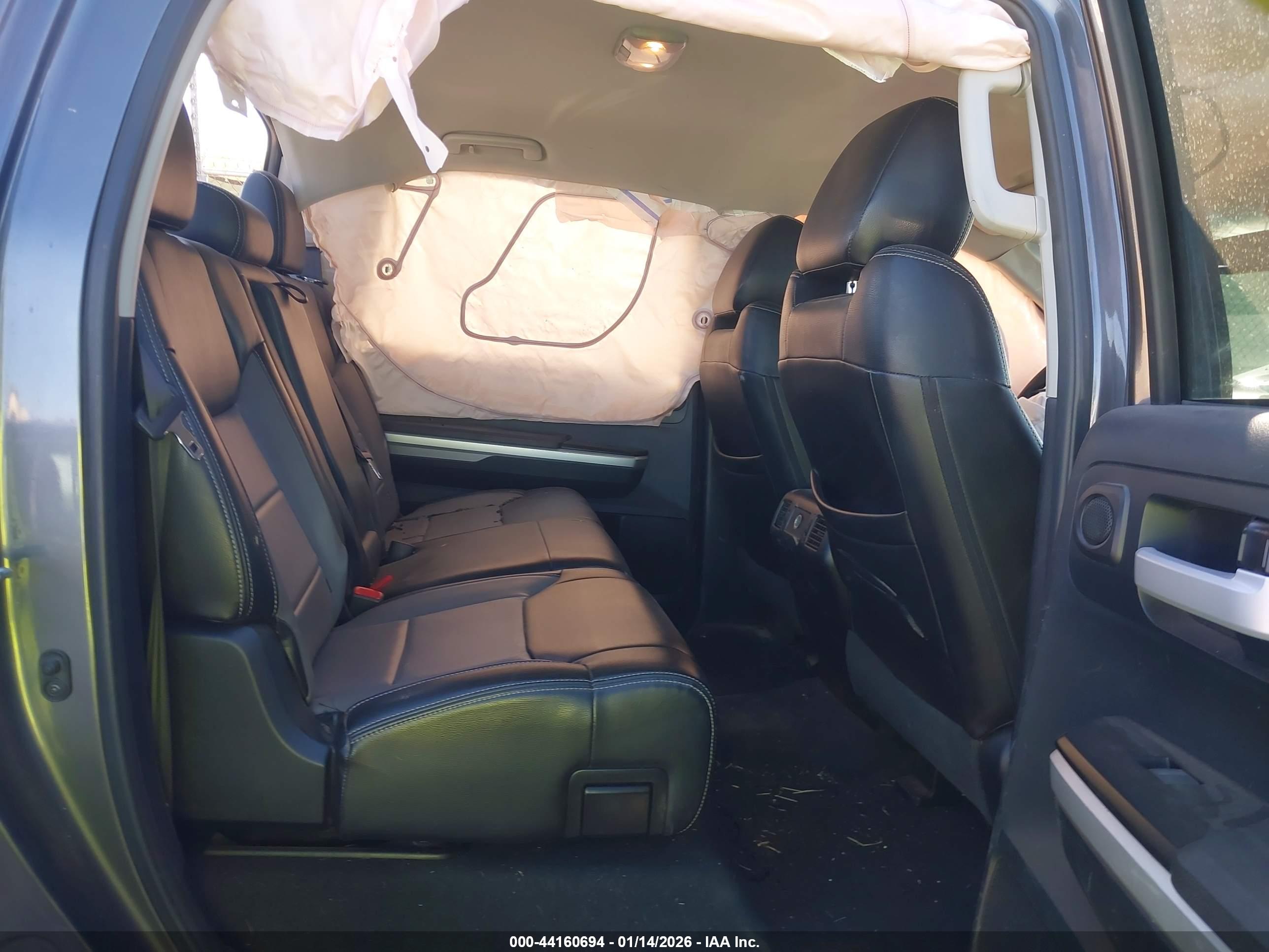 TOYOTA TUNDRA image 8