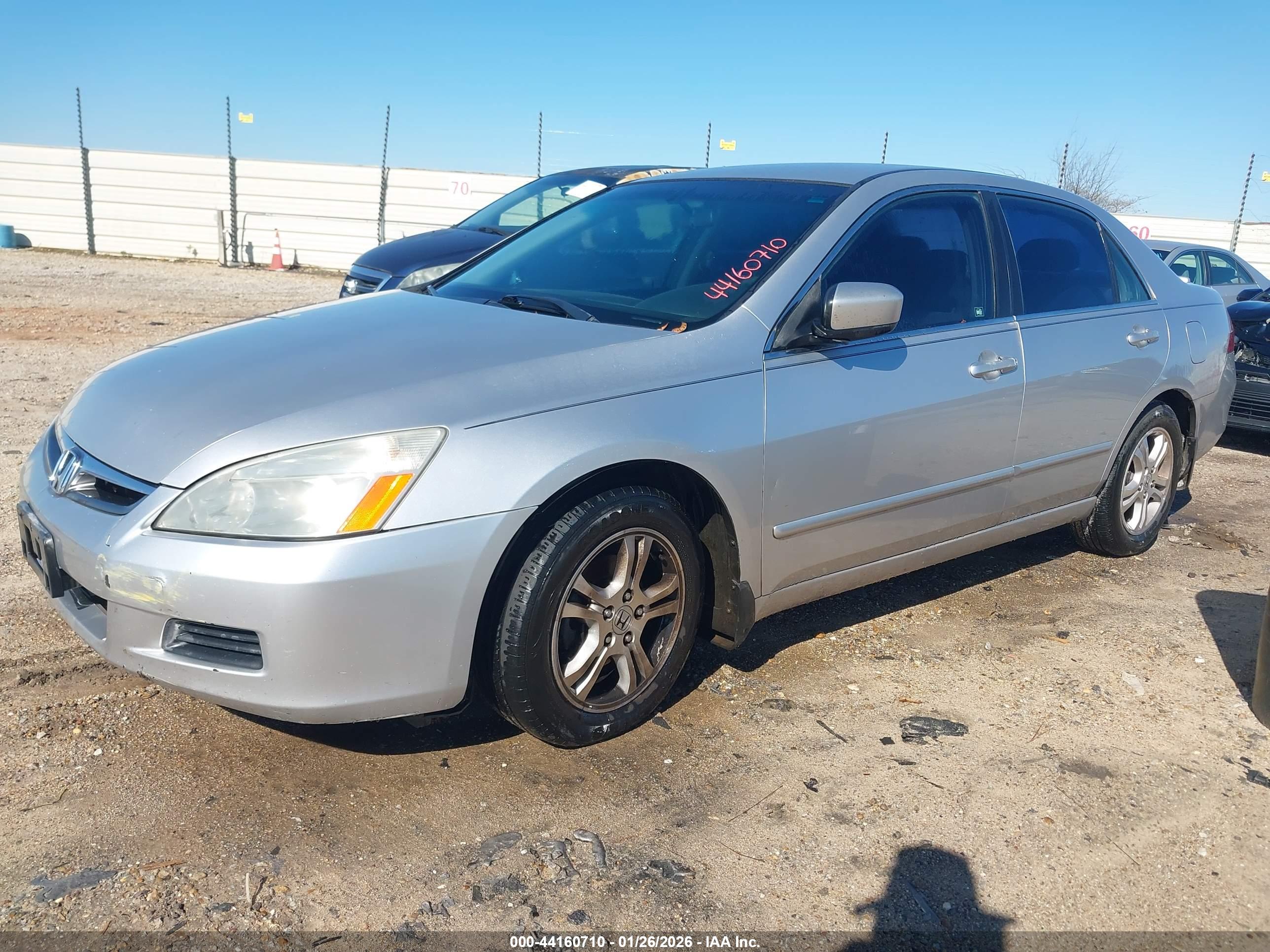 HONDA ACCORD image 2