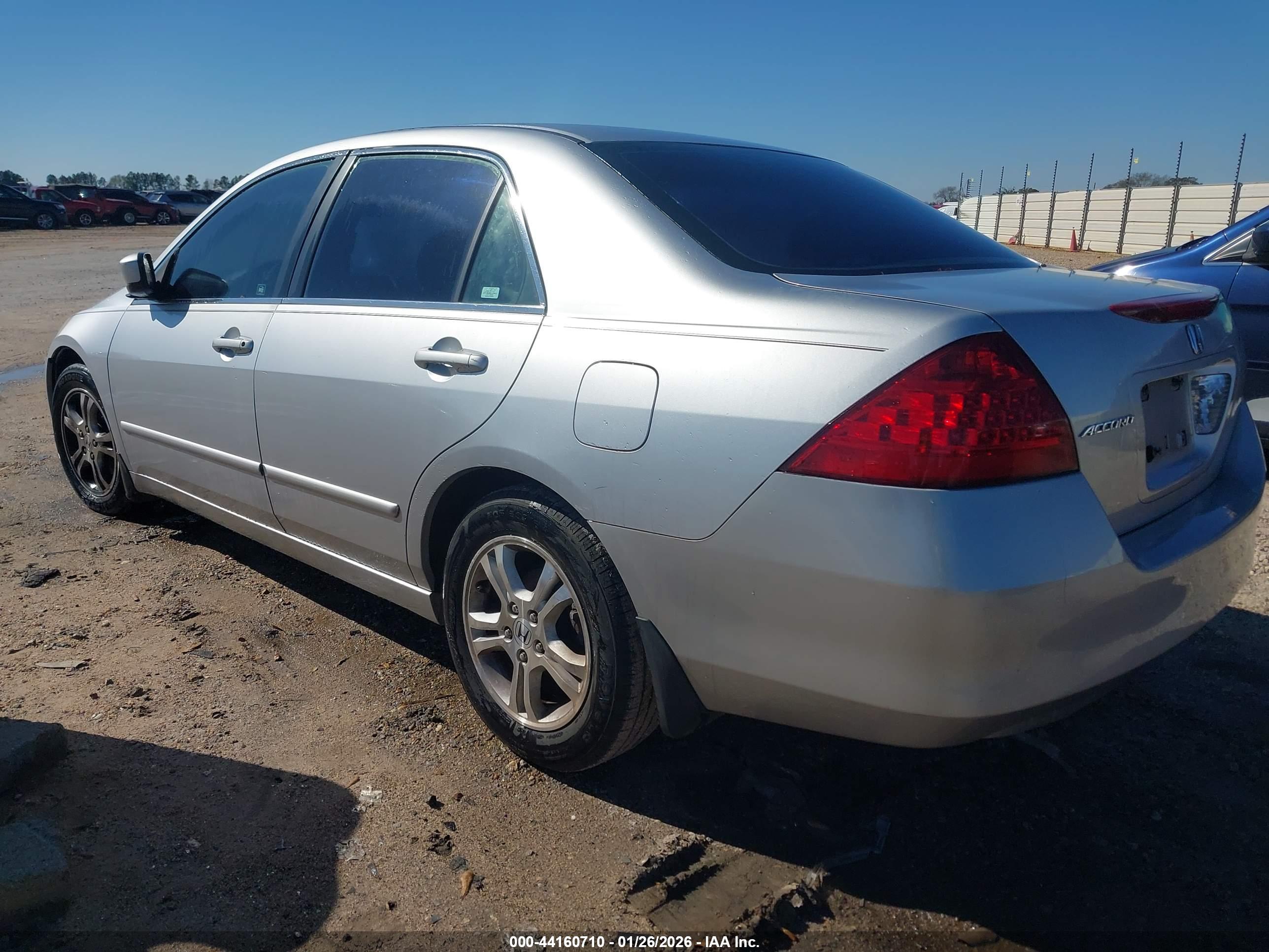 HONDA ACCORD image 3