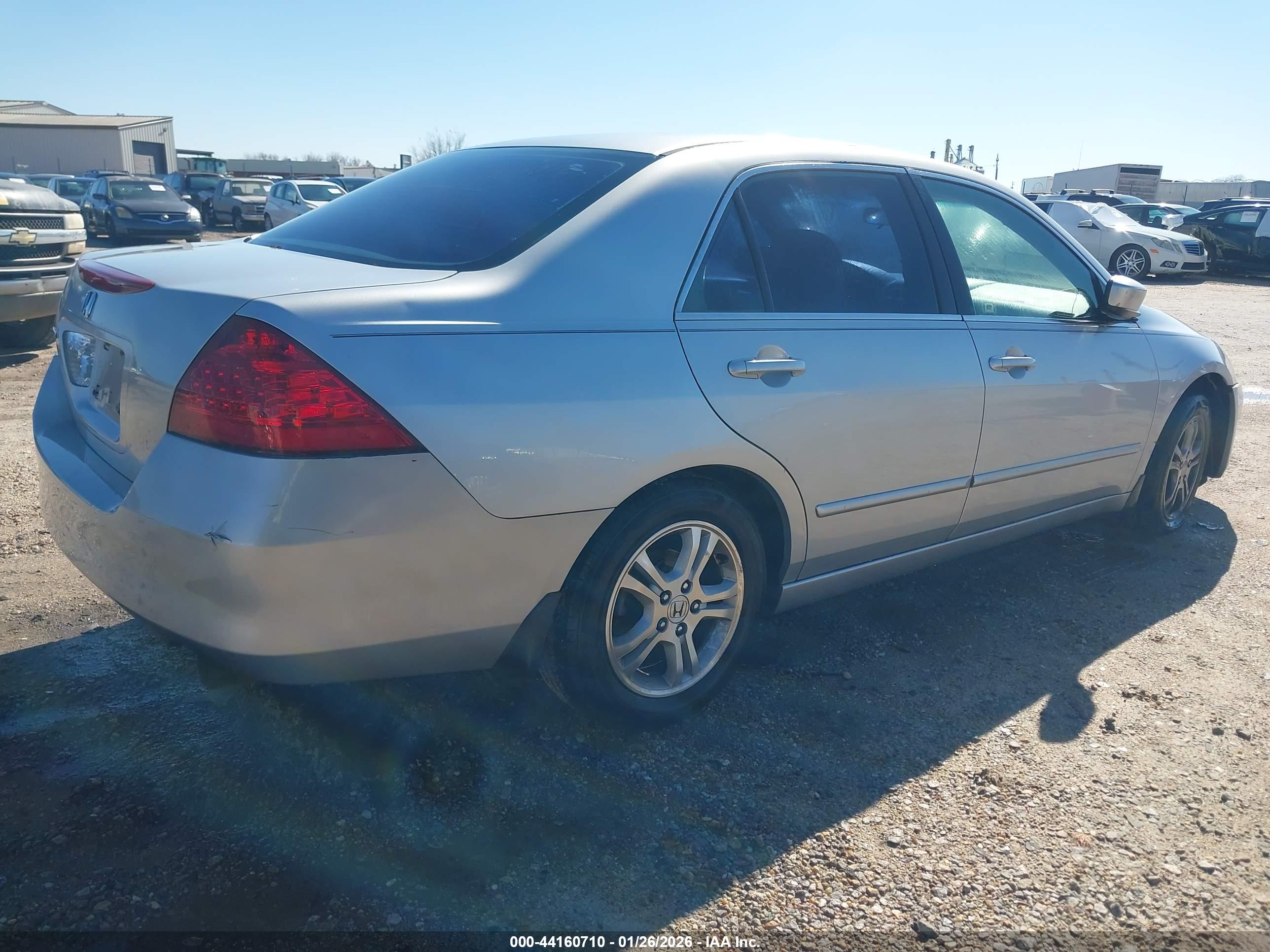 HONDA ACCORD image 4