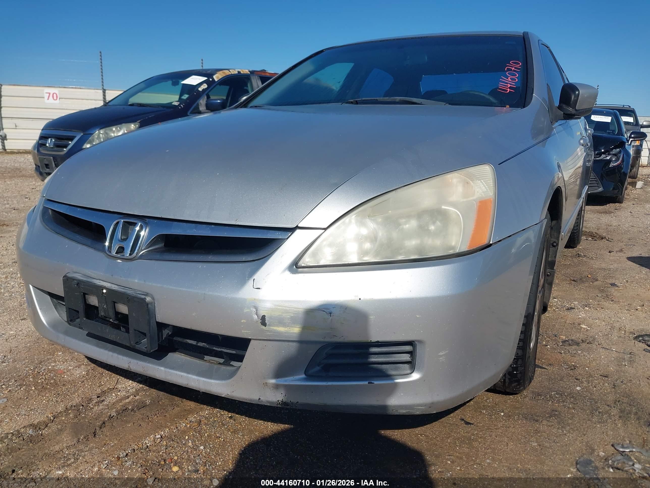 HONDA ACCORD image 6