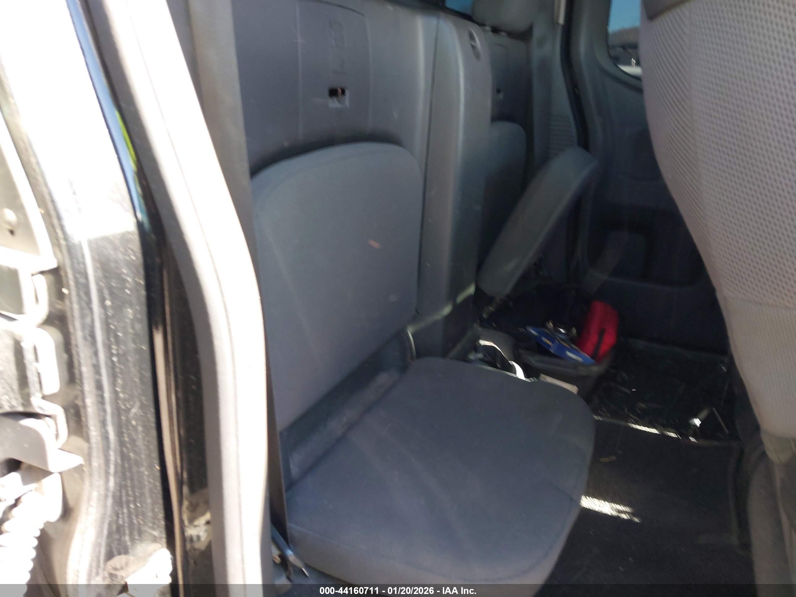 NISSAN FRONTIER image 8