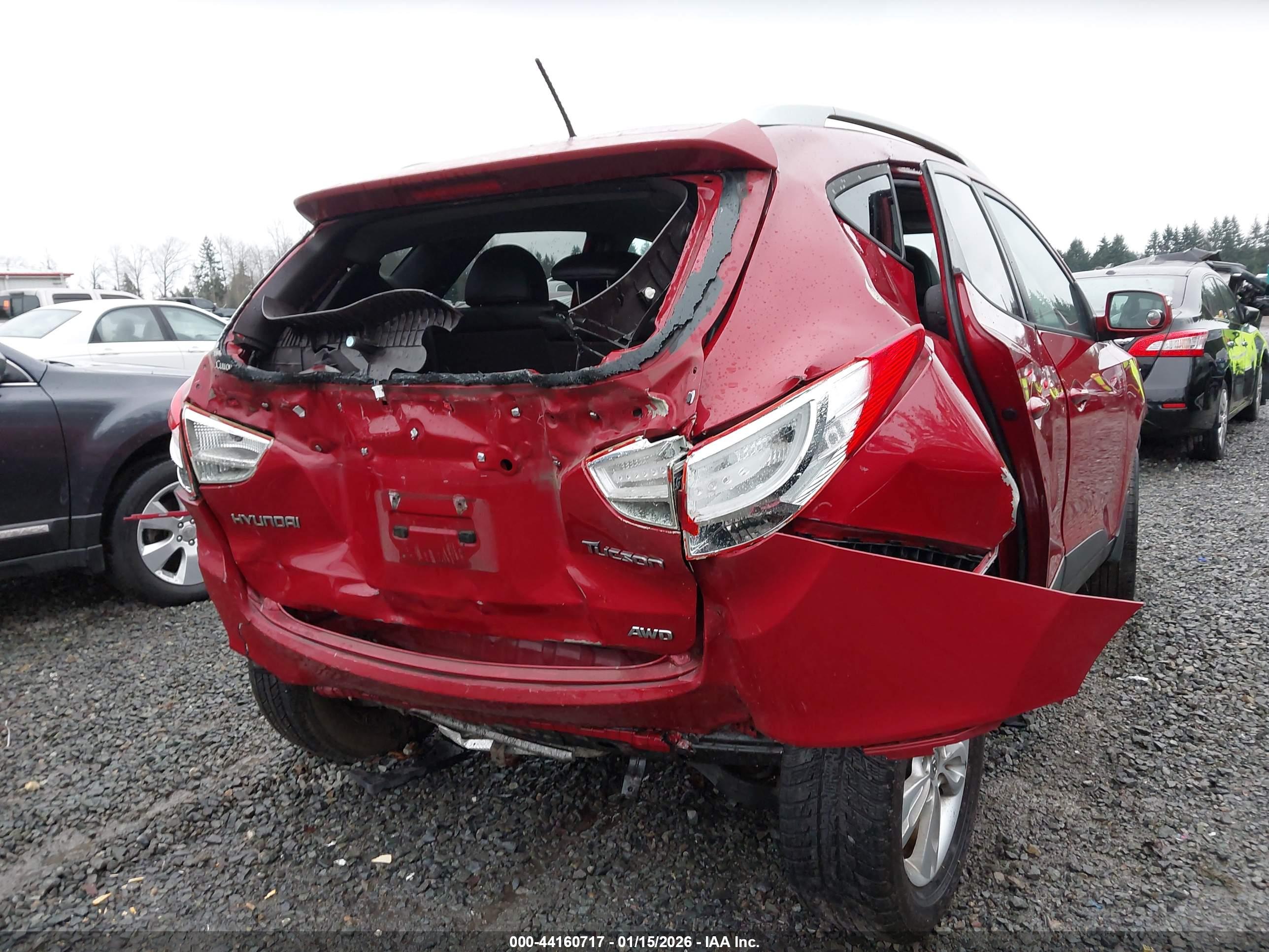 HYUNDAI TUCSON image 6