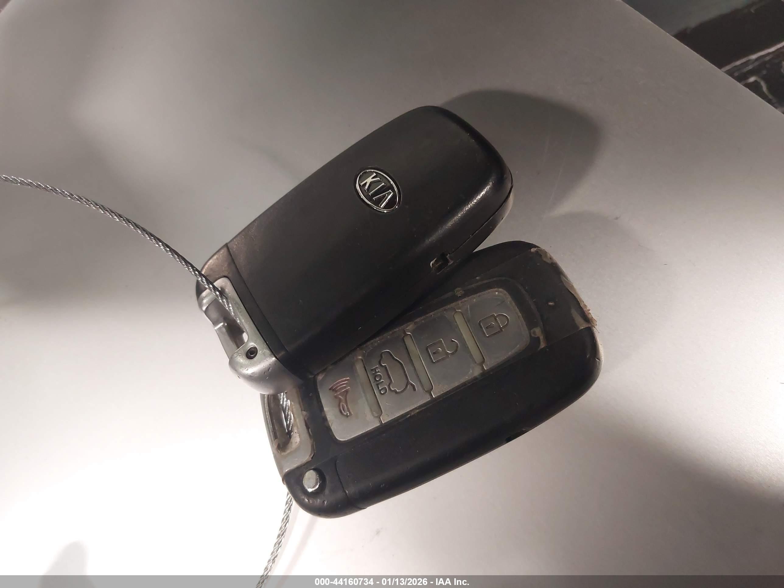KIA SORENTO image 11