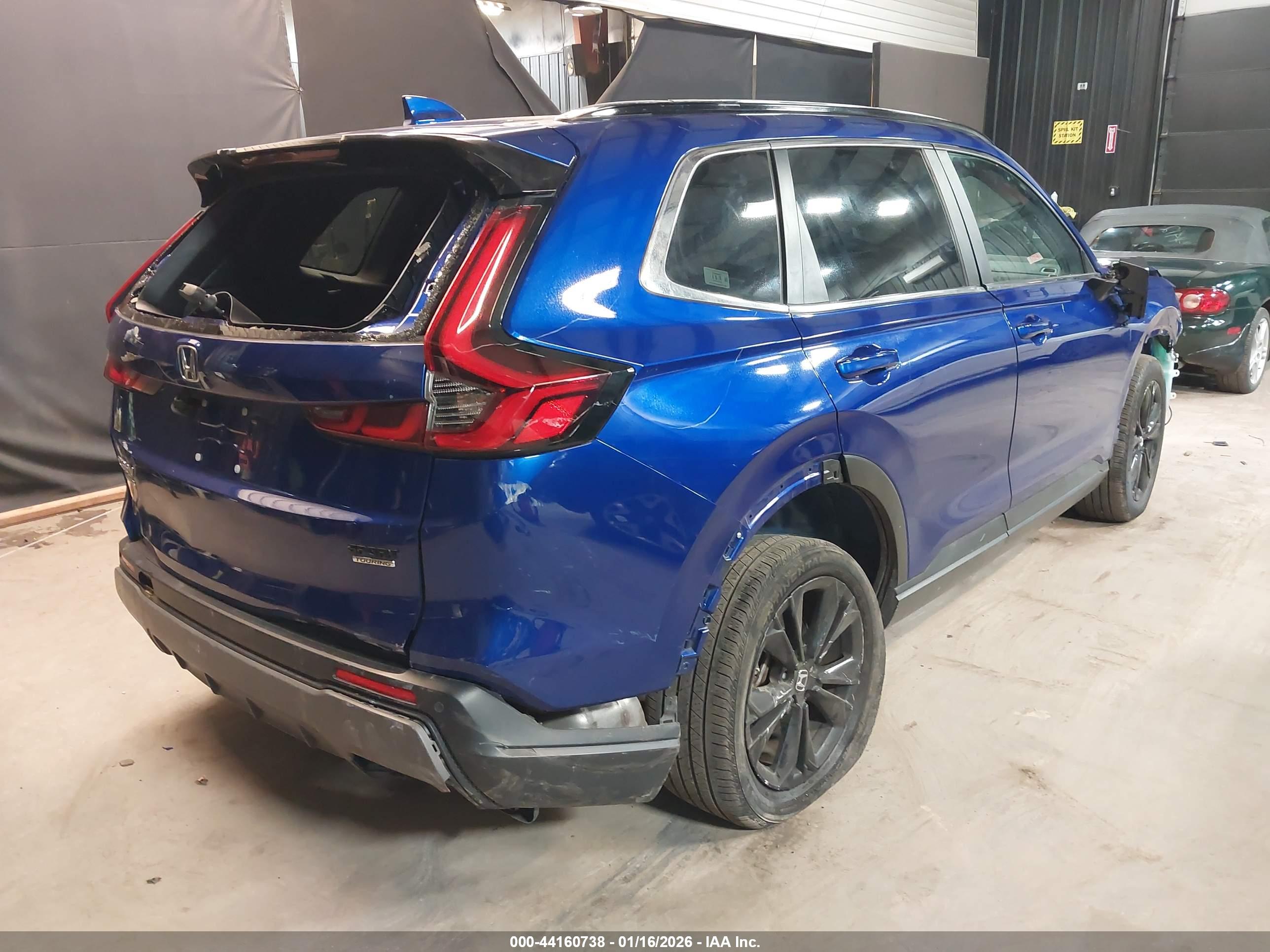 HONDA CR-V image 4