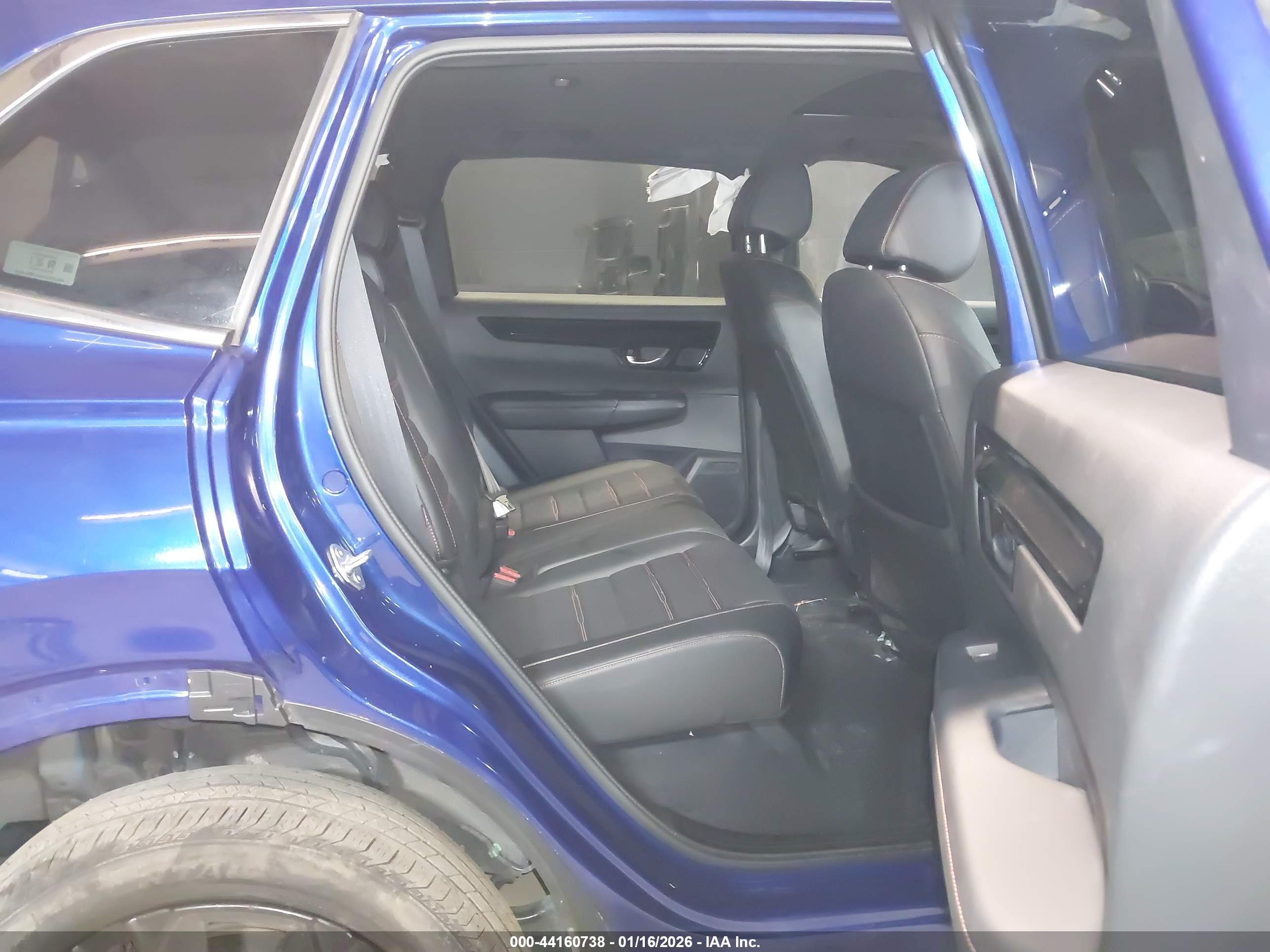 HONDA CR-V image 8