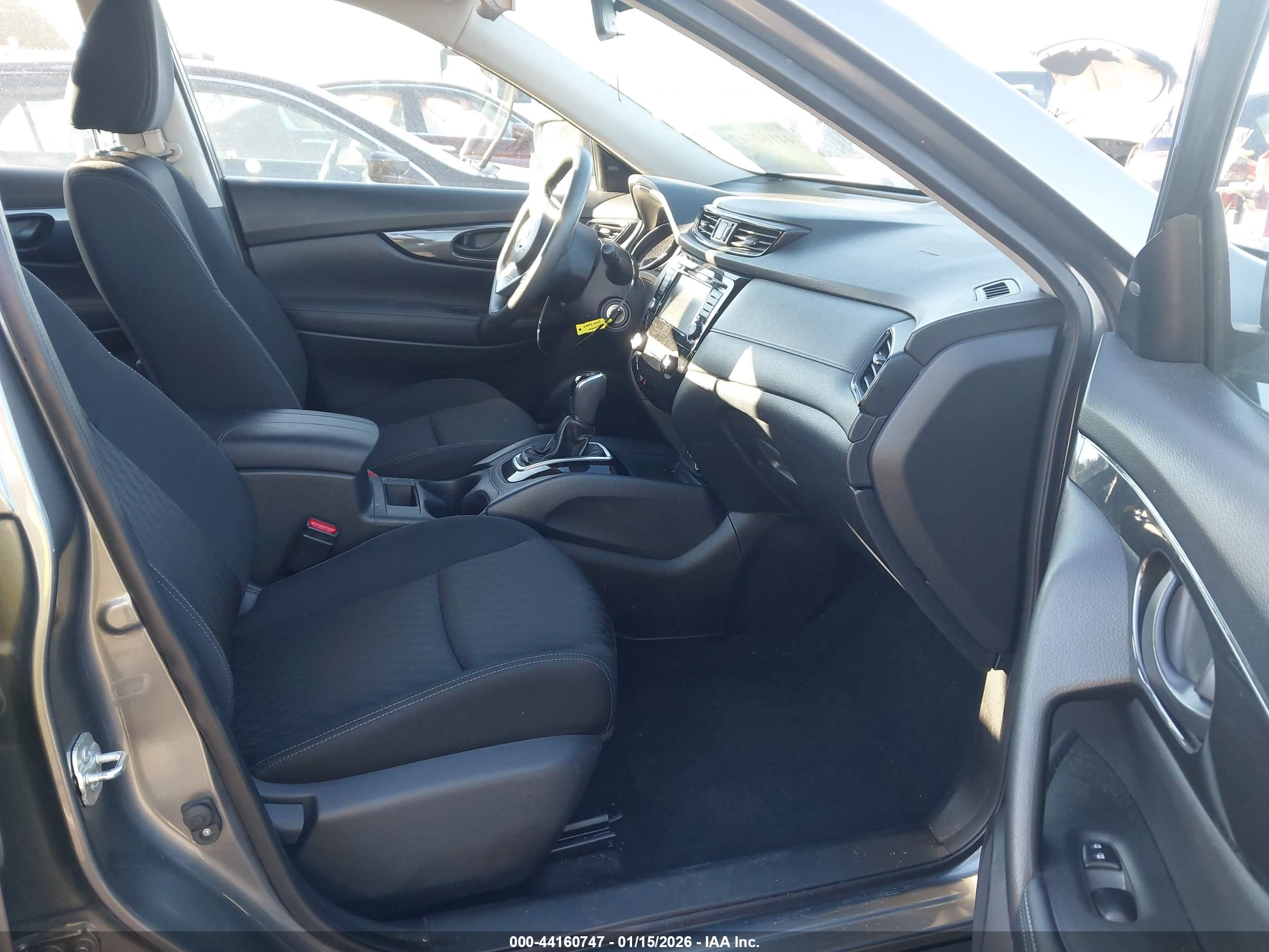 NISSAN ROGUE image 5