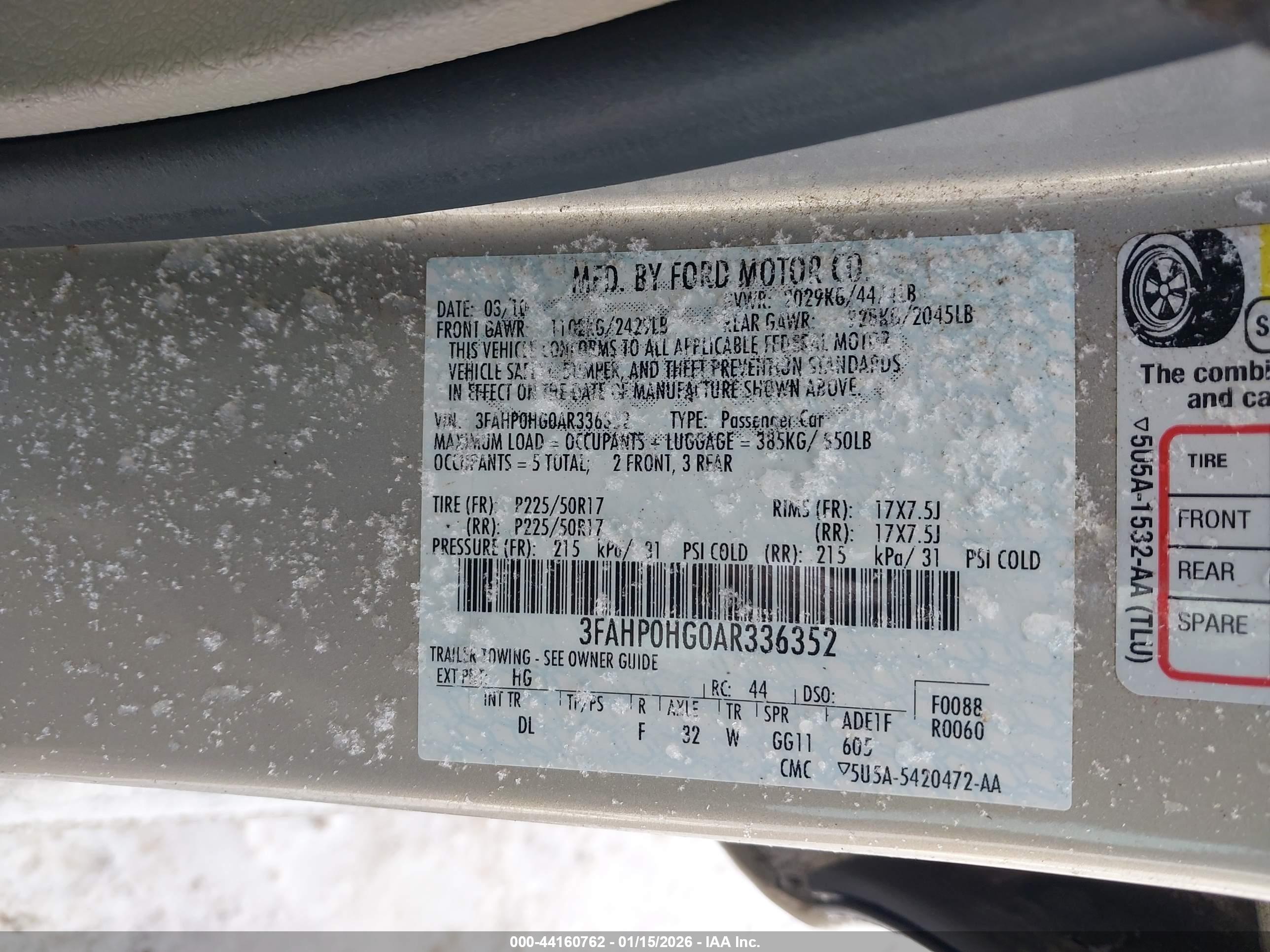 FORD FUSION image 9