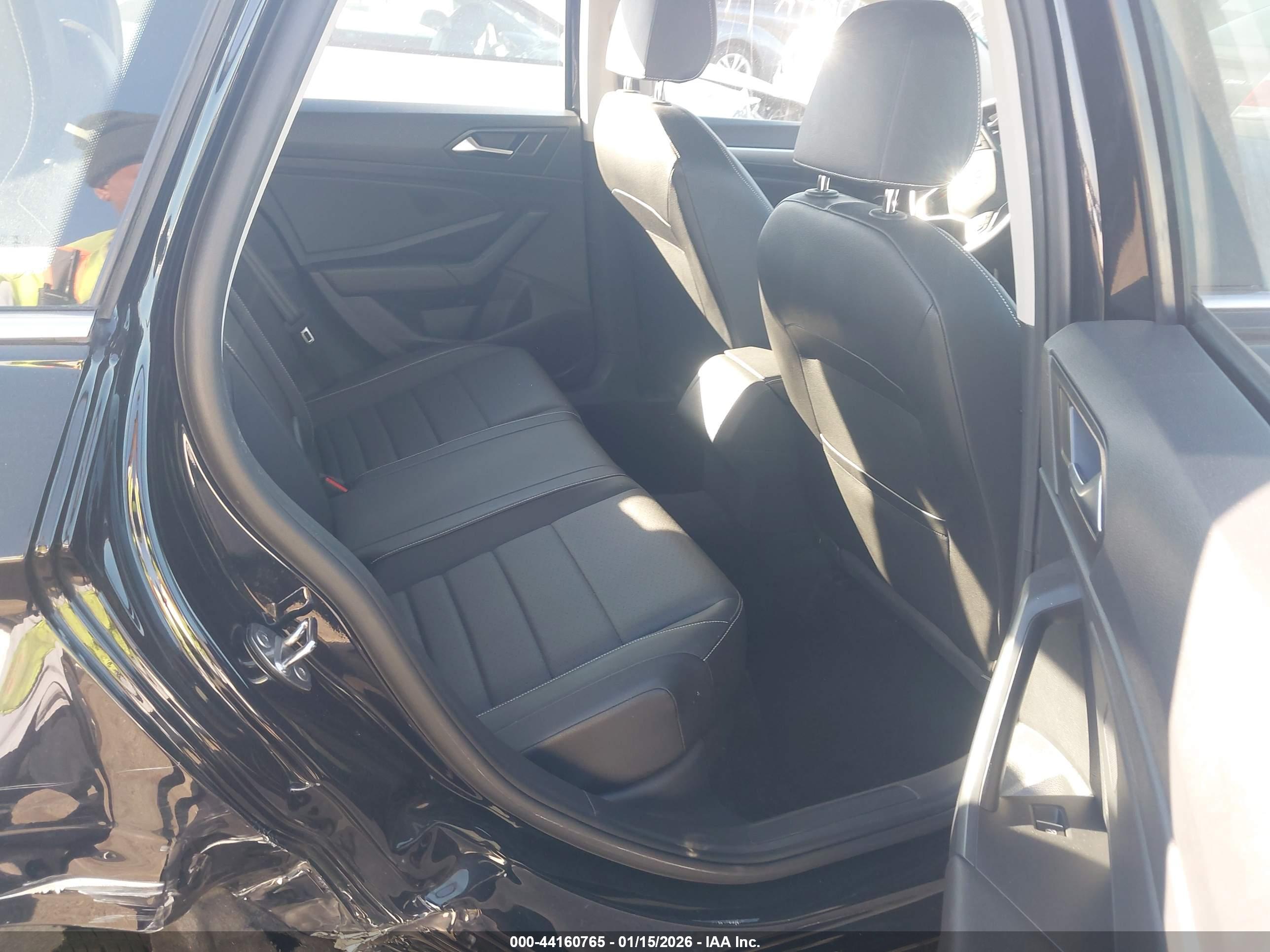 VOLKSWAGEN JETTA image 8