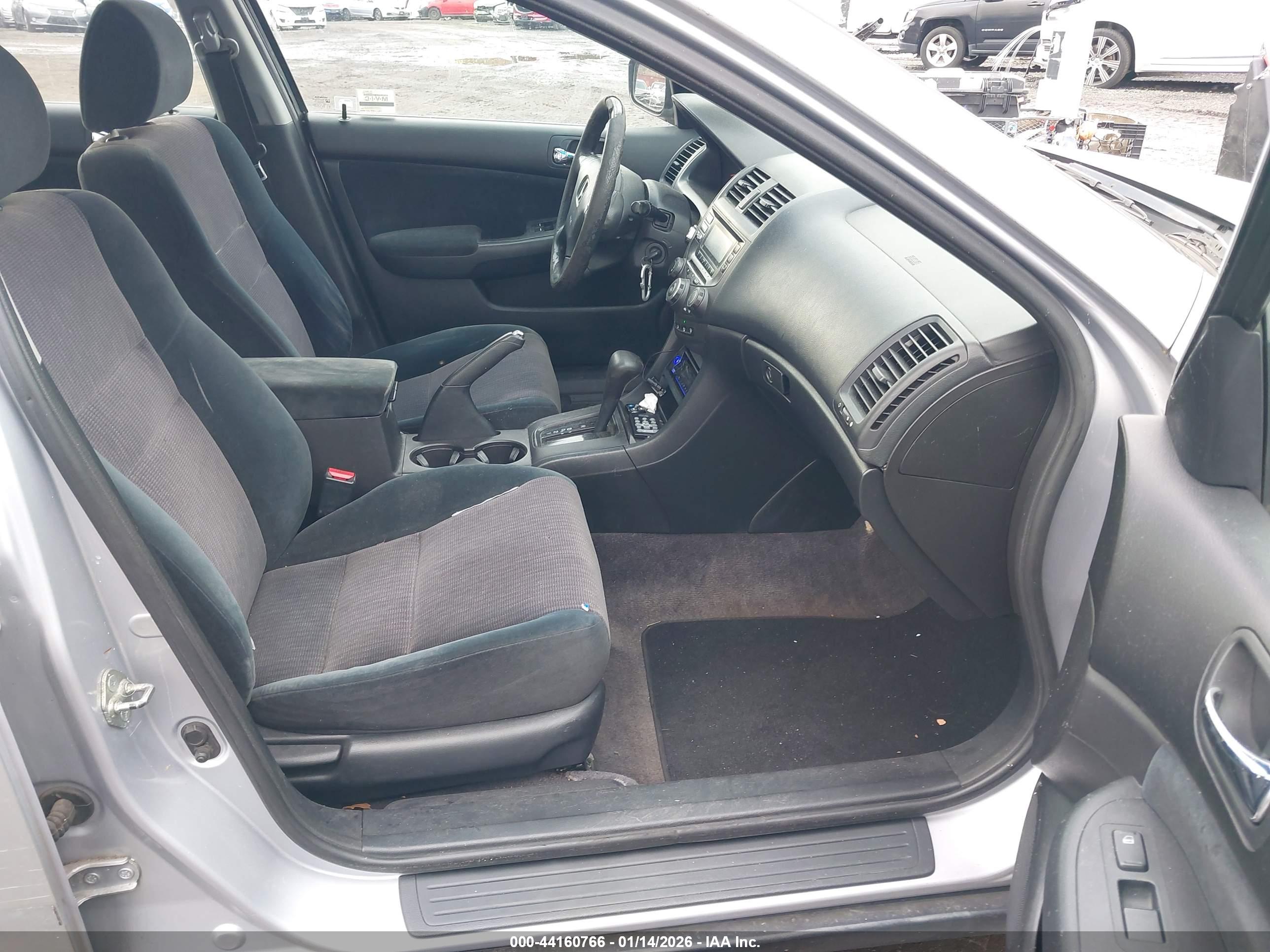 HONDA ACCORD image 5