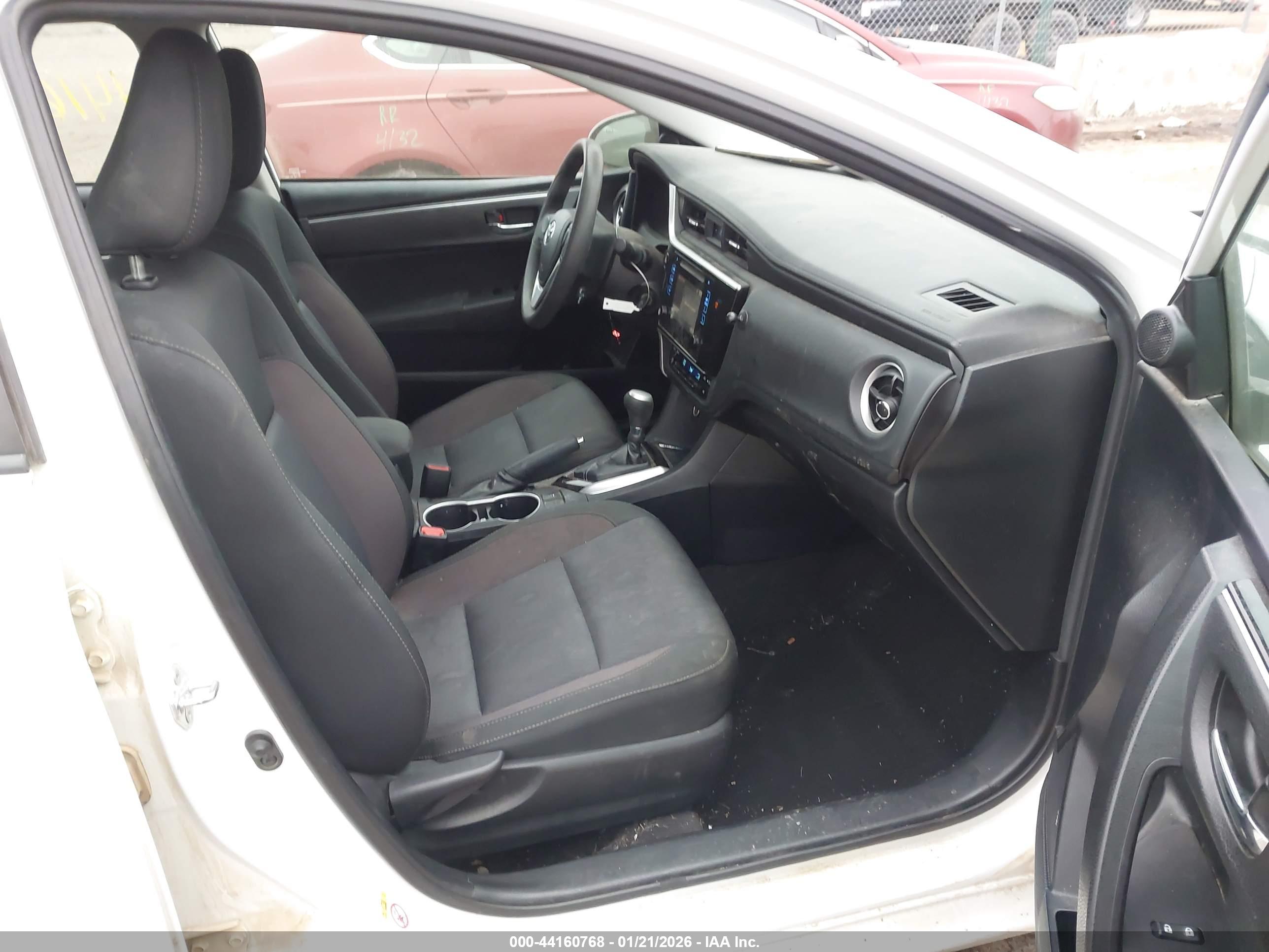 TOYOTA COROLLA image 5