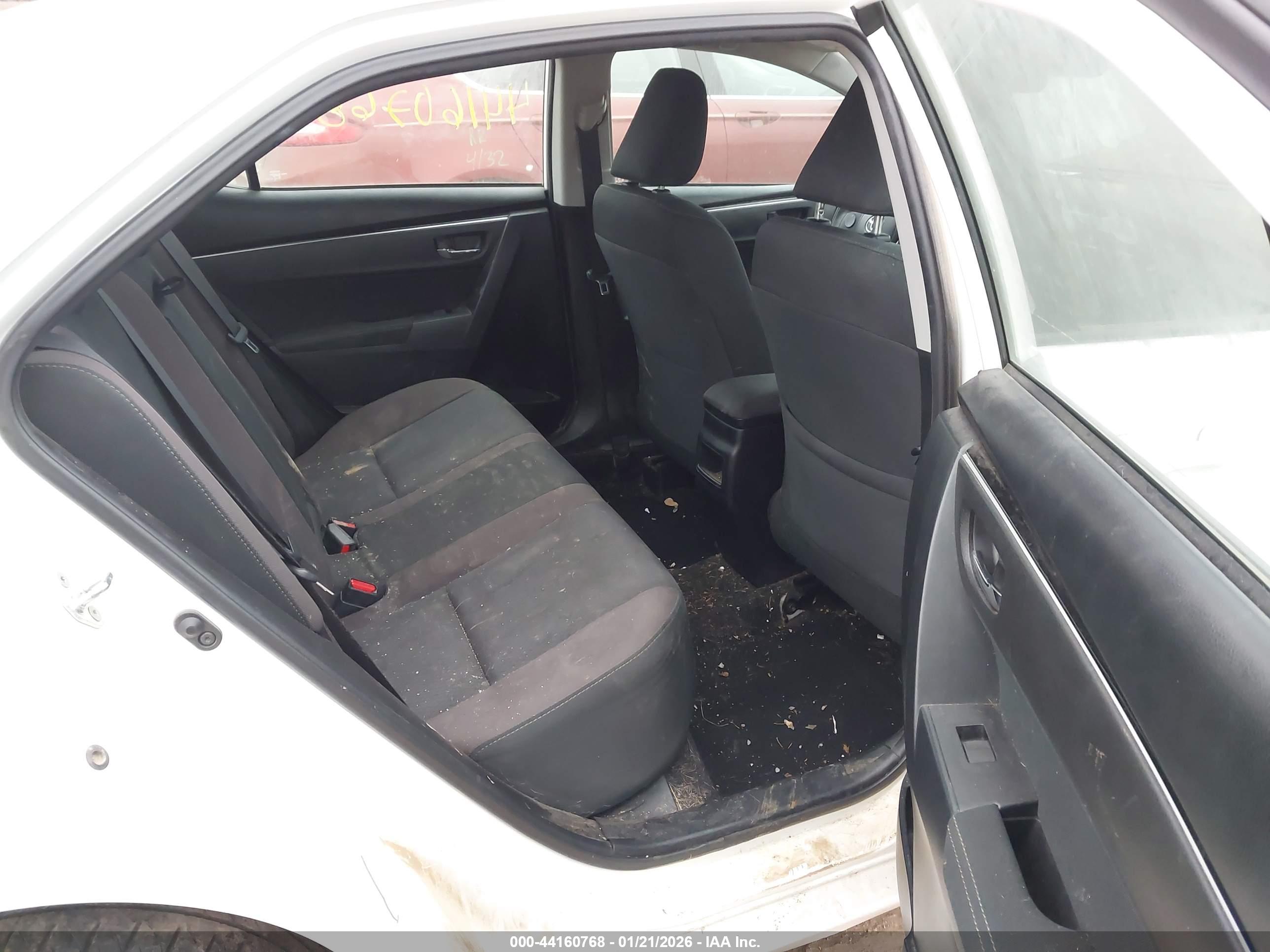 TOYOTA COROLLA image 8