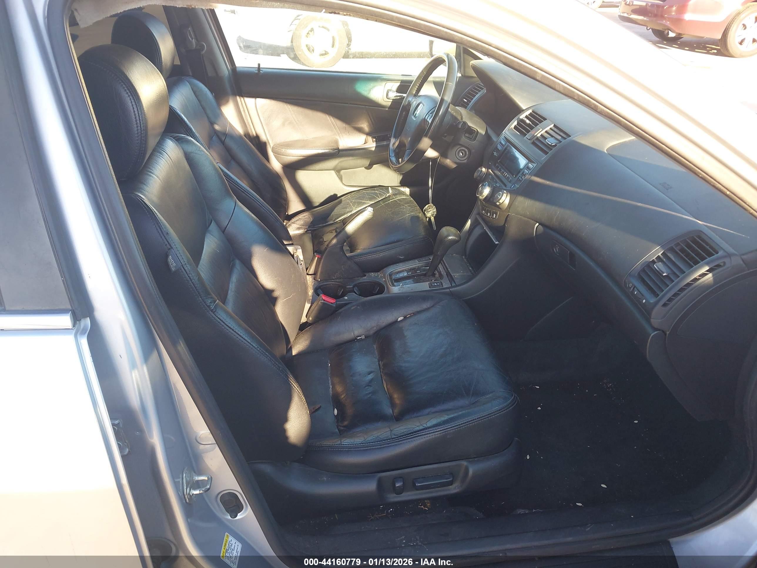 HONDA ACCORD image 5