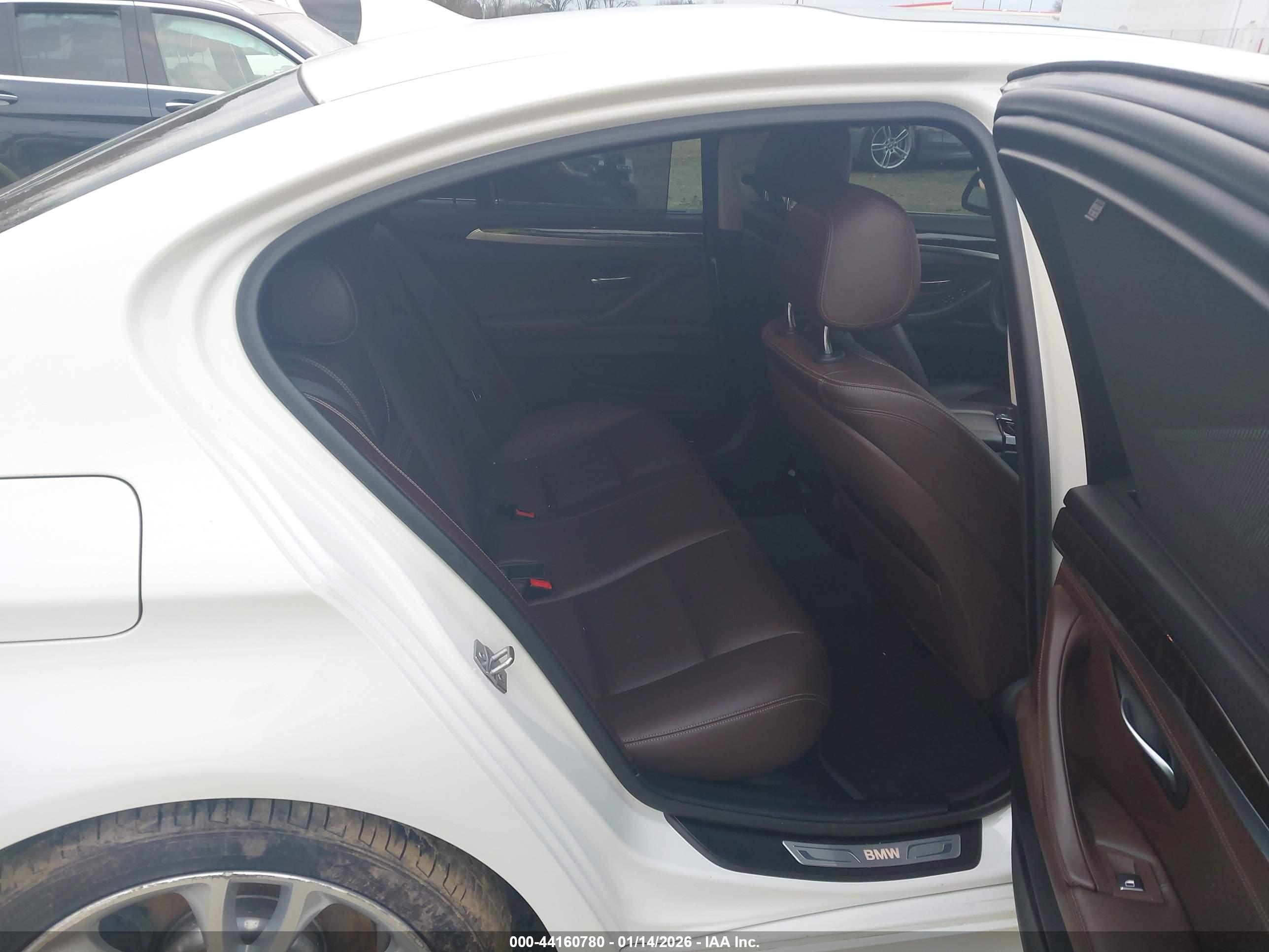 BMW 535I image 8