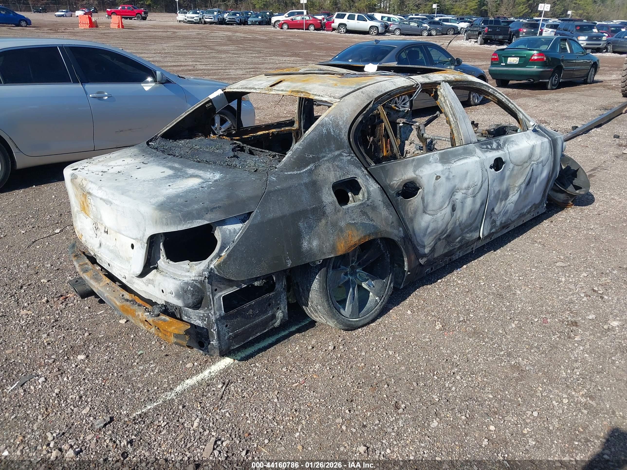 BMW 528I image 4