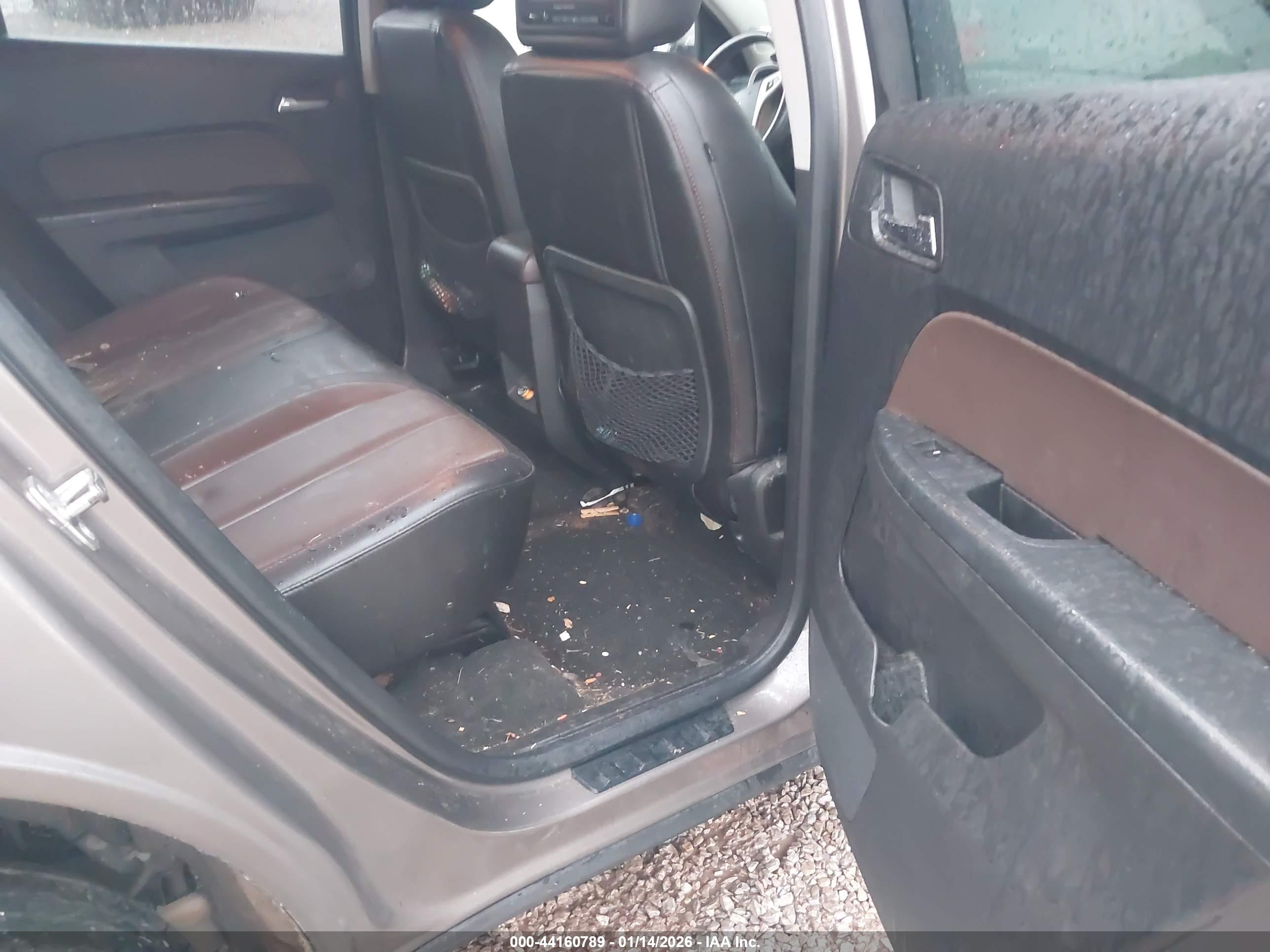 CHEVROLET EQUINOX image 8