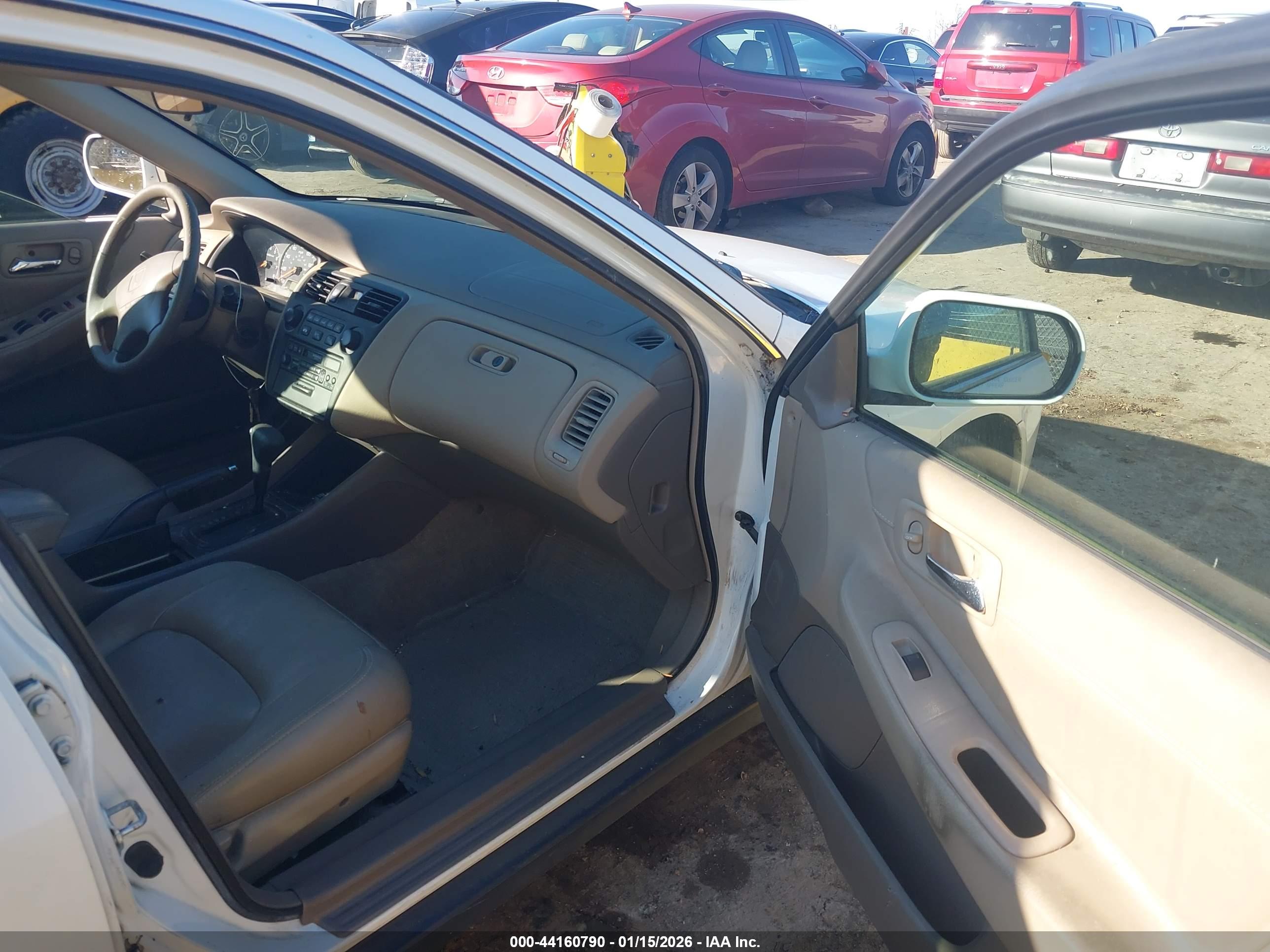 HONDA ACCORD image 5