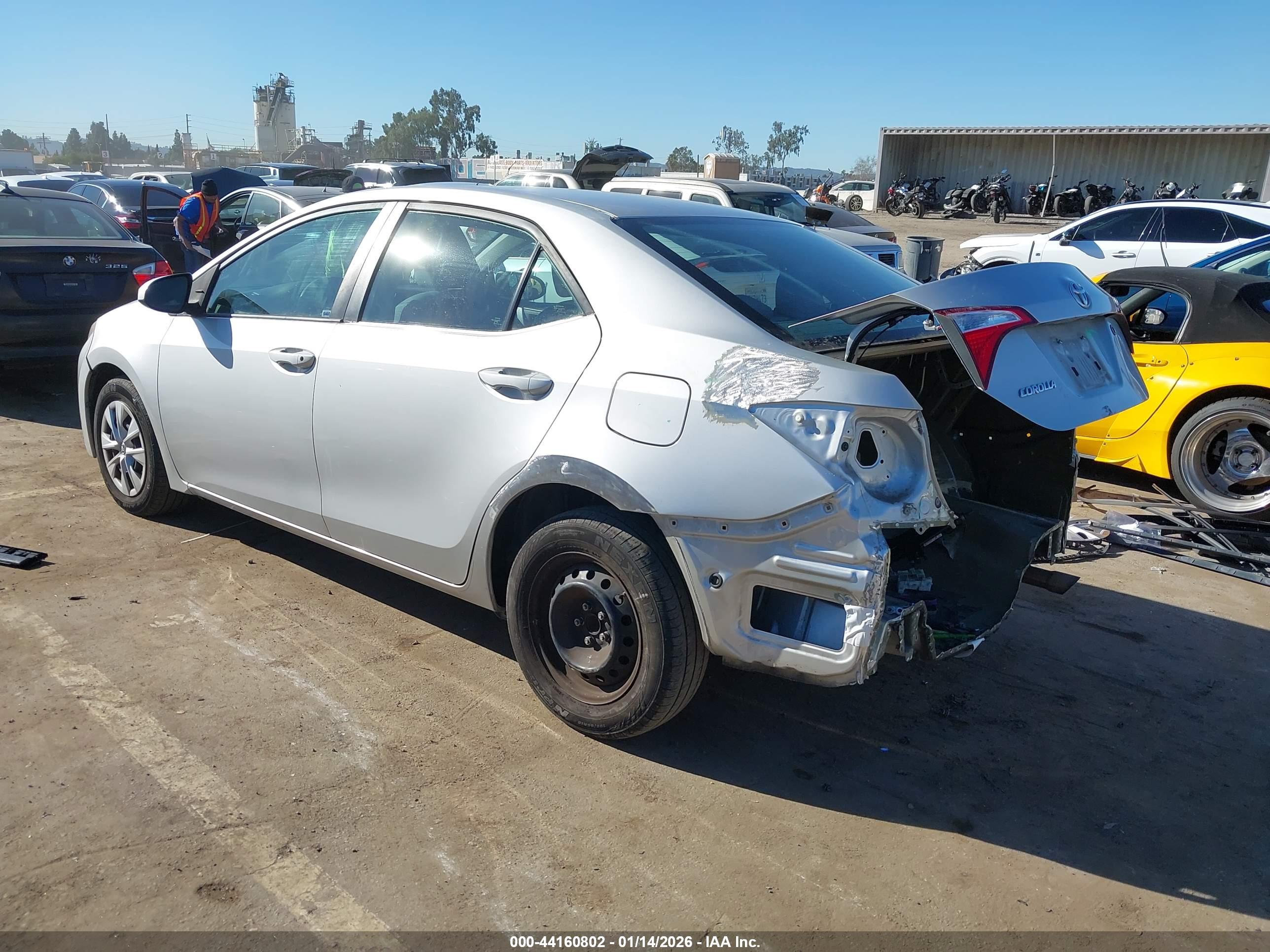 TOYOTA COROLLA image 3