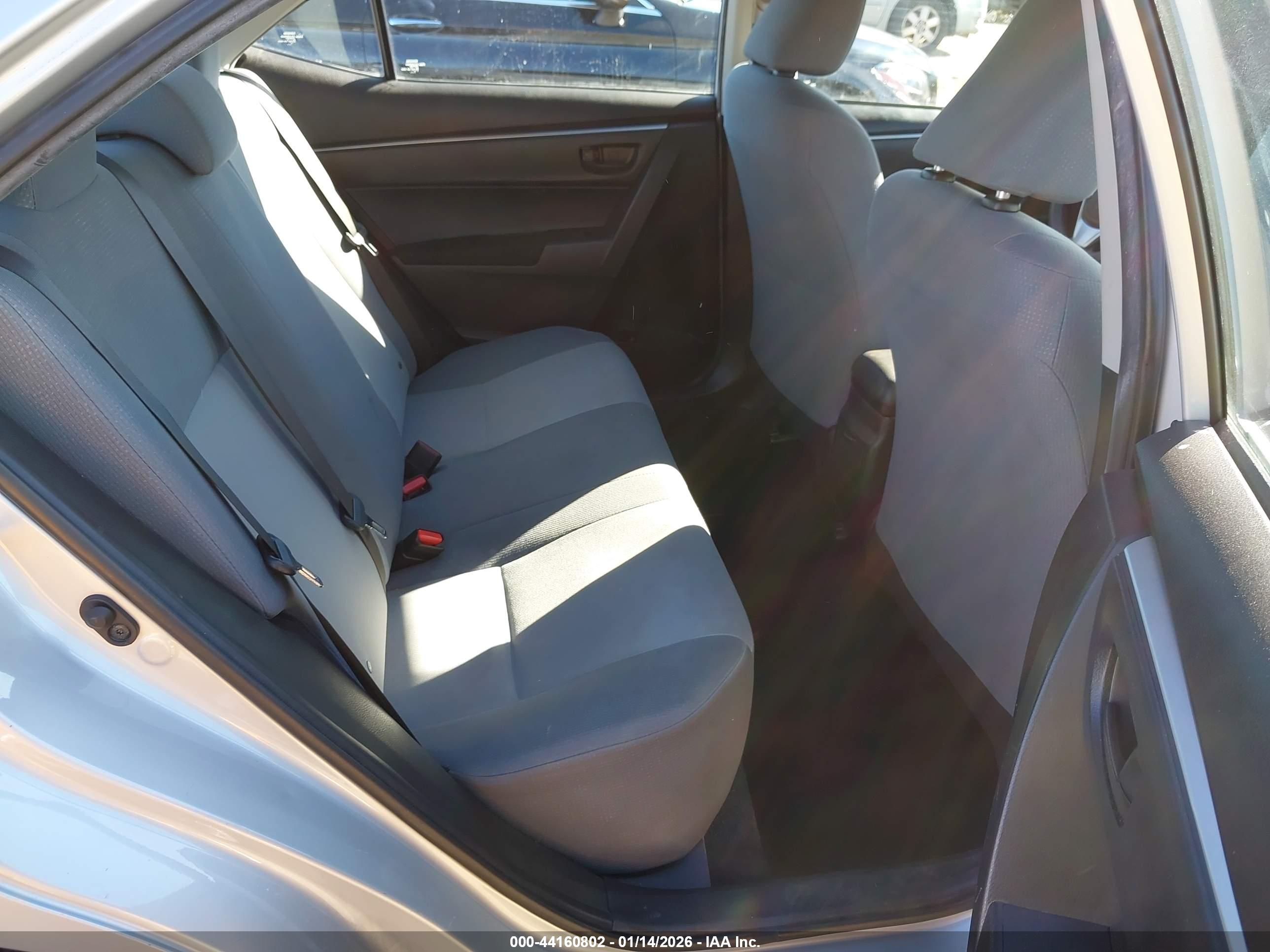 TOYOTA COROLLA image 8