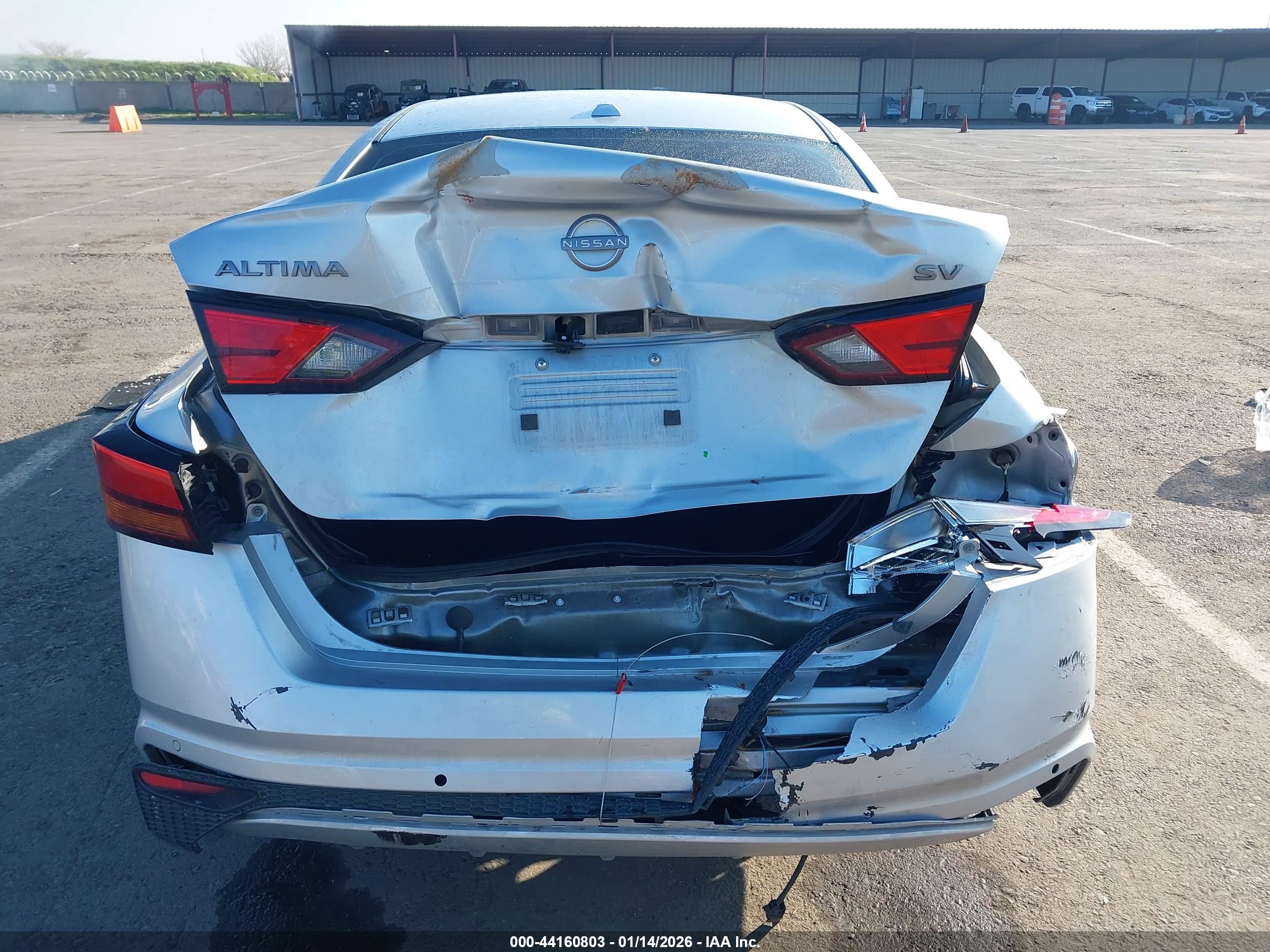 NISSAN ALTIMA image 6